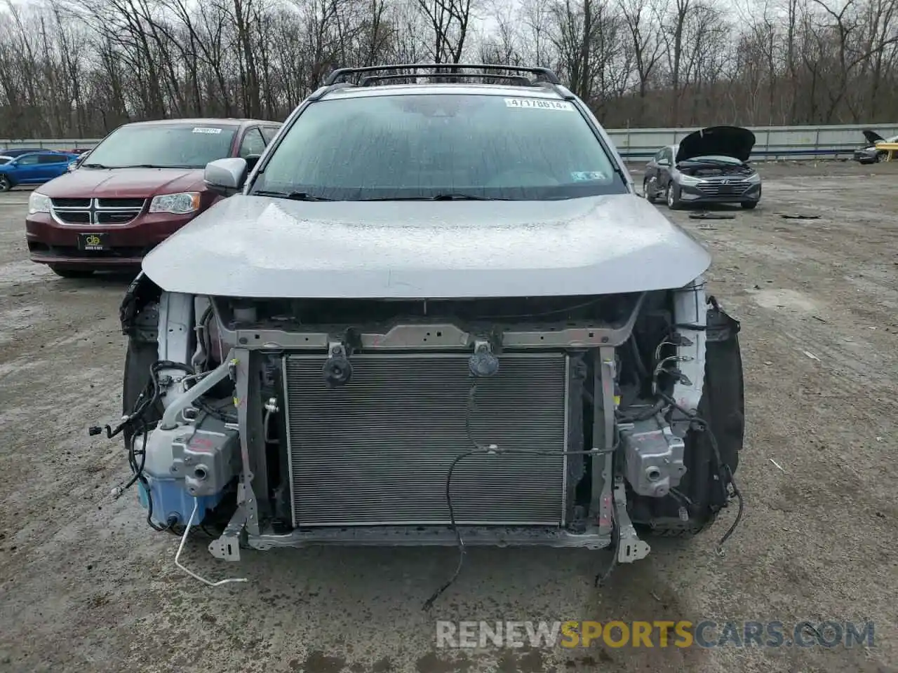 5 Photograph of a damaged car JTMP1RFV3KD021651 TOYOTA RAV4 2019