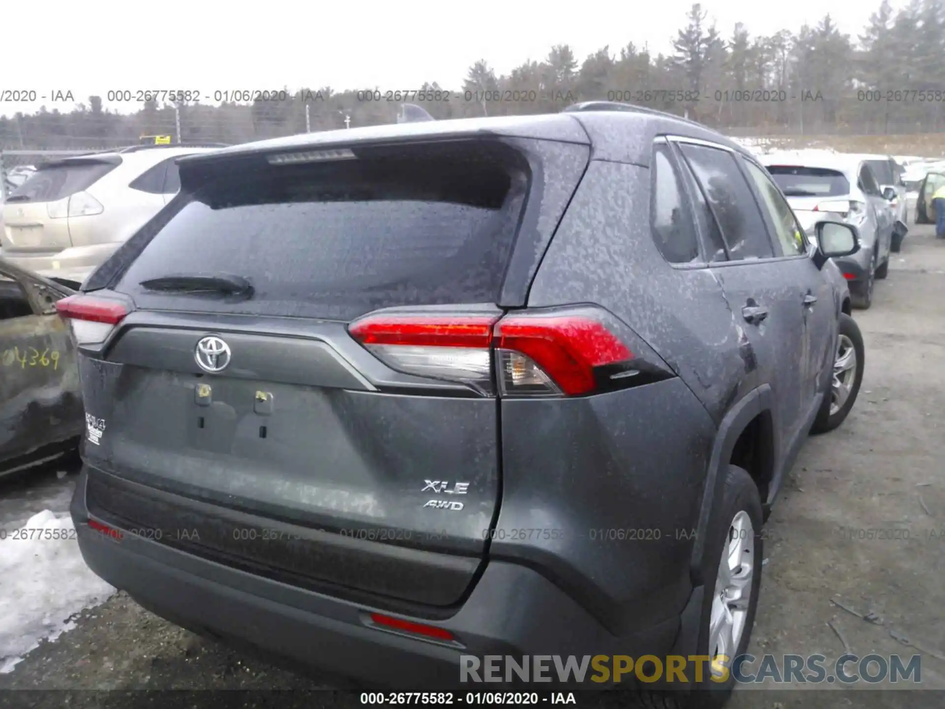 4 Photograph of a damaged car JTMP1RFV3KD022735 TOYOTA RAV4 2019