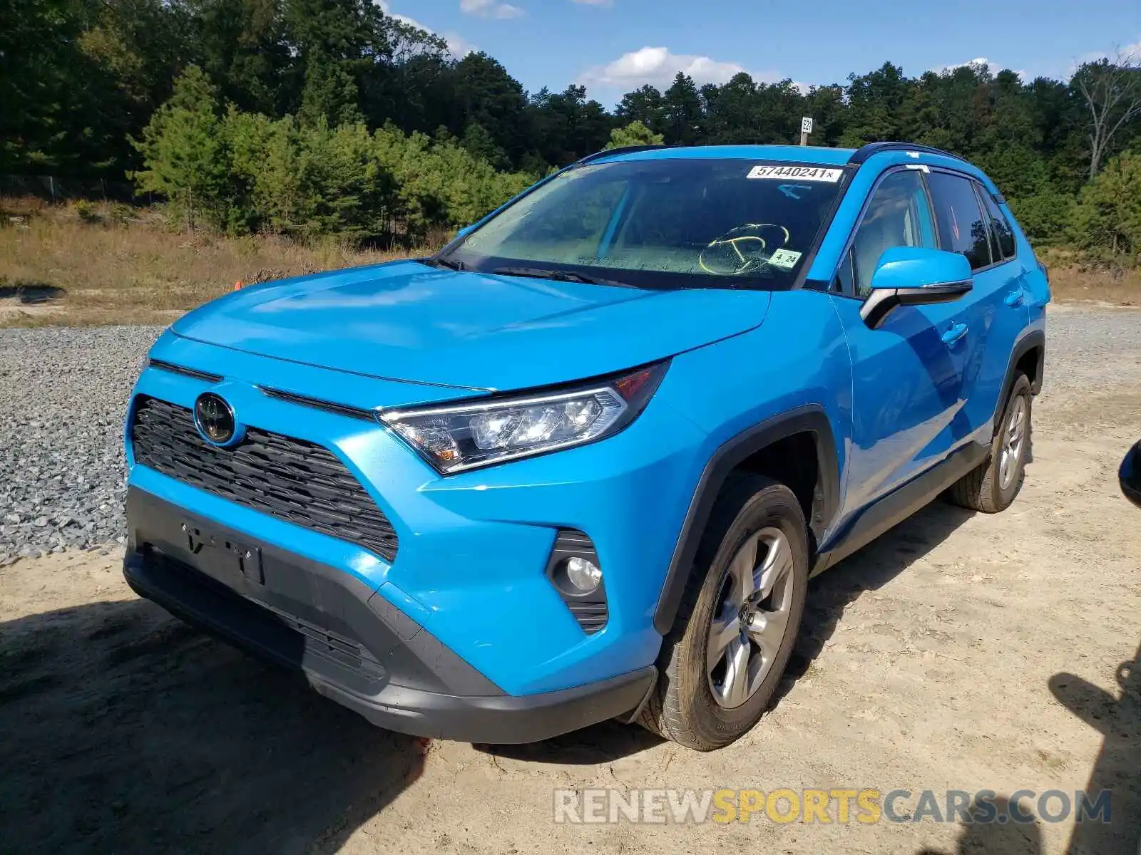 2 Фотография поврежденного автомобиля JTMP1RFV3KD022945 TOYOTA RAV4 2019