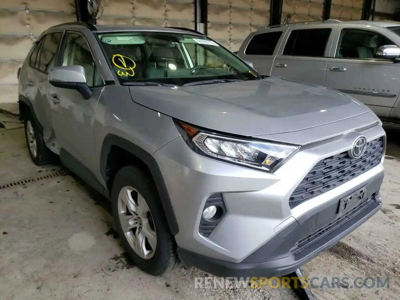 1 Фотография поврежденного автомобиля JTMP1RFV3KD028406 TOYOTA RAV4 2019