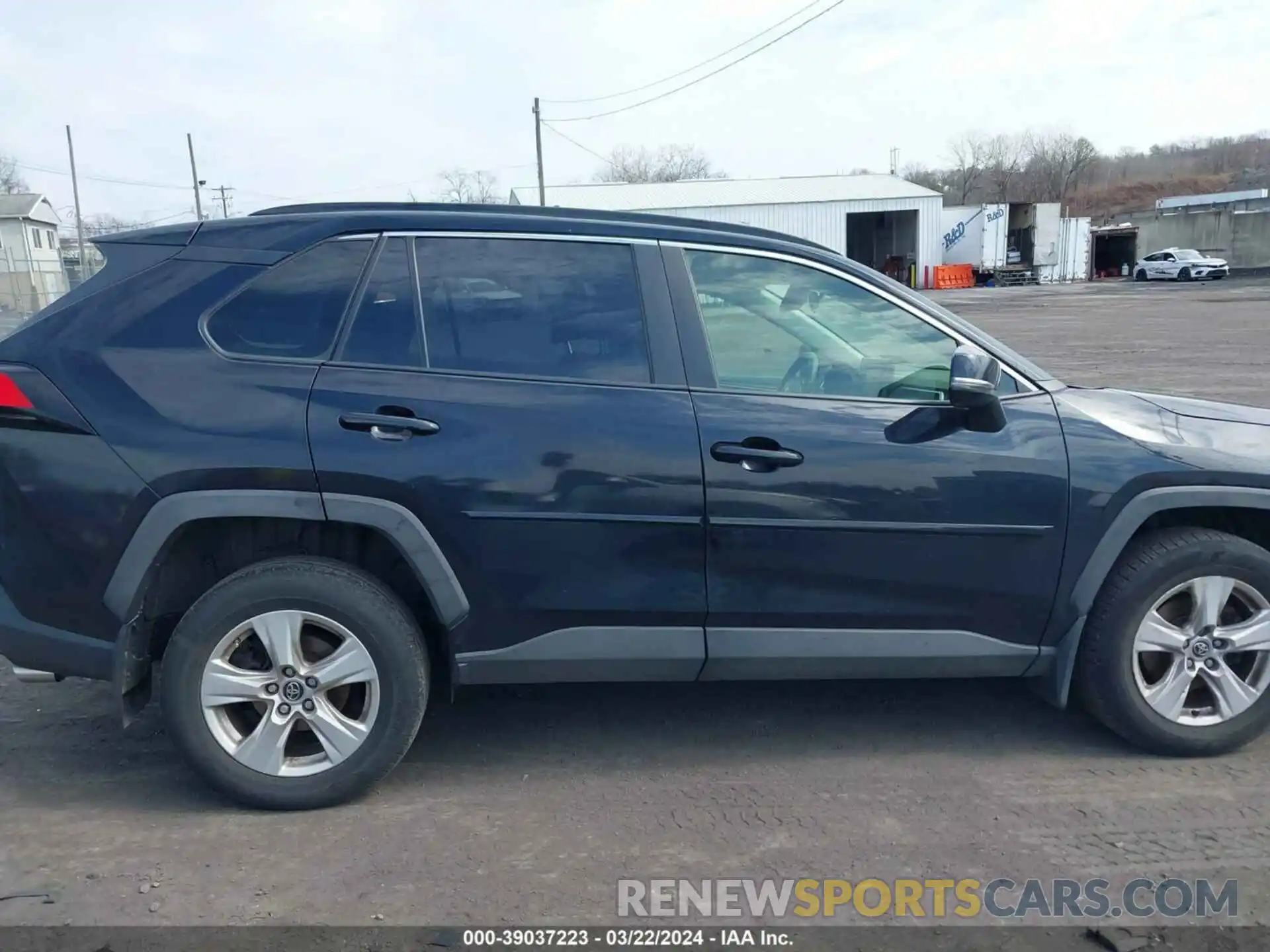 13 Photograph of a damaged car JTMP1RFV3KD030382 TOYOTA RAV4 2019