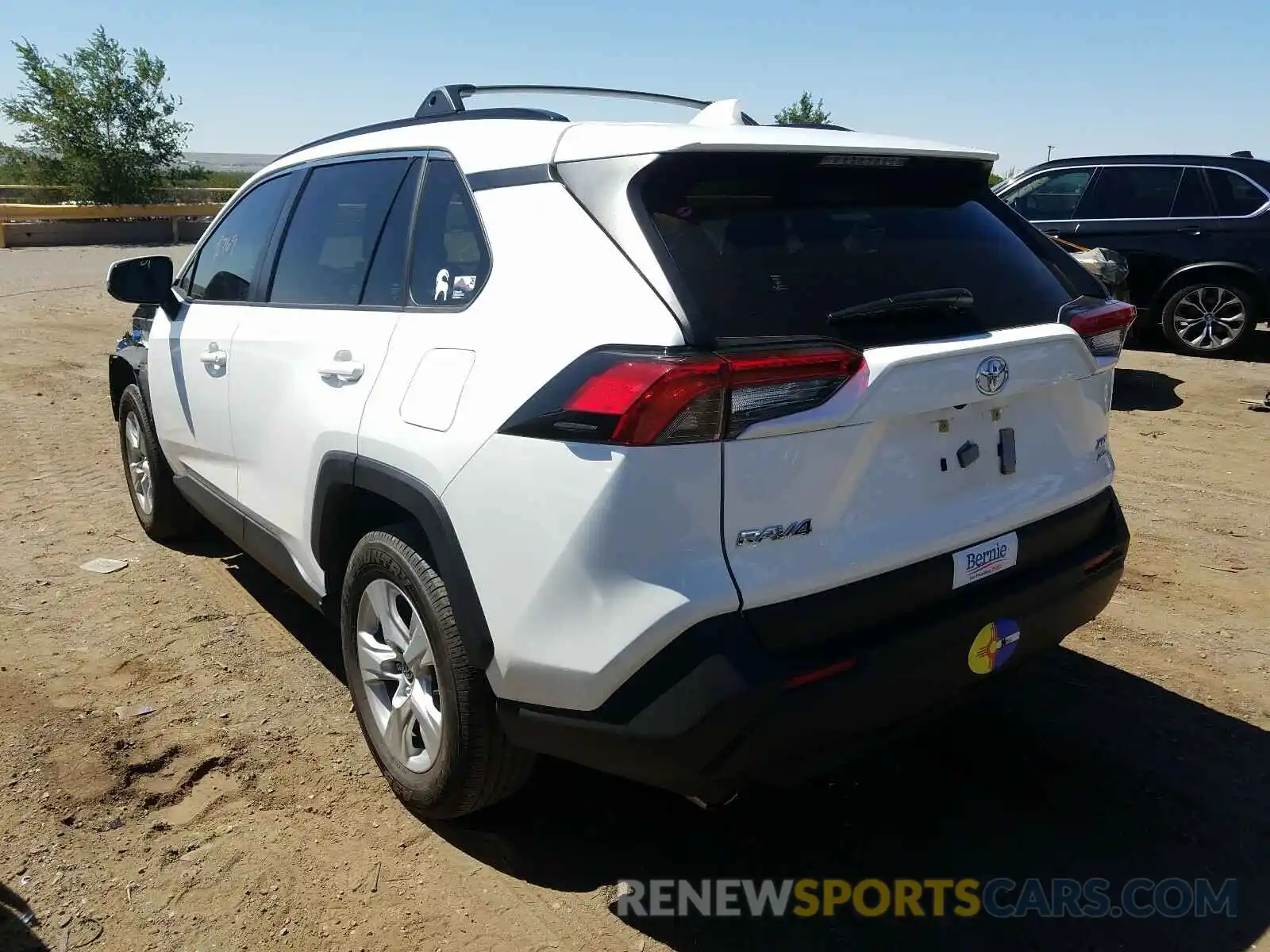 3 Photograph of a damaged car JTMP1RFV3KD031306 TOYOTA RAV4 2019