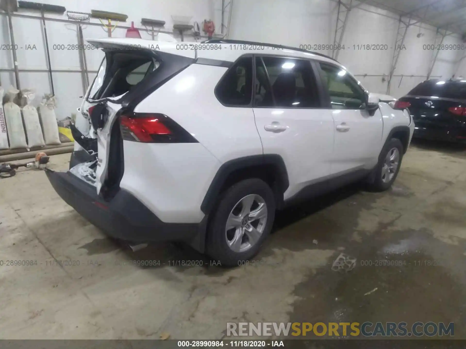 4 Photograph of a damaged car JTMP1RFV3KD039051 TOYOTA RAV4 2019