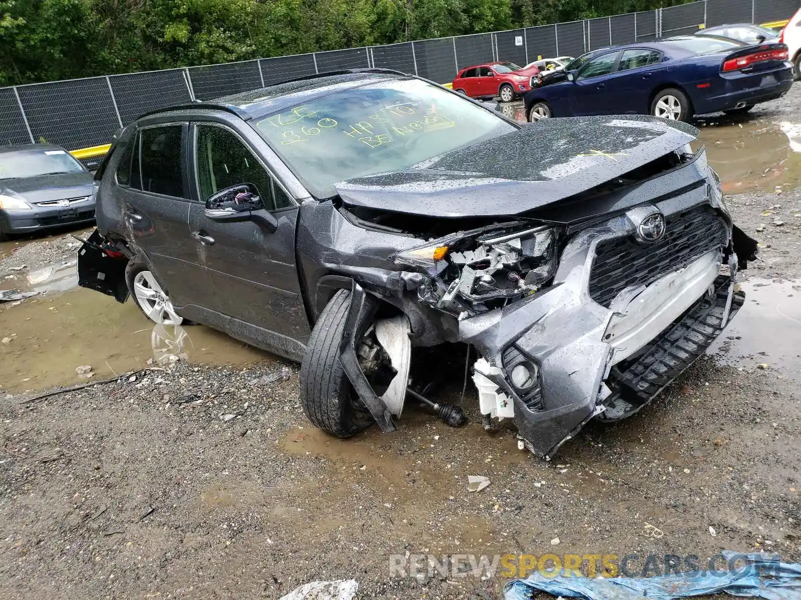 1 Photograph of a damaged car JTMP1RFV3KD039504 TOYOTA RAV4 2019