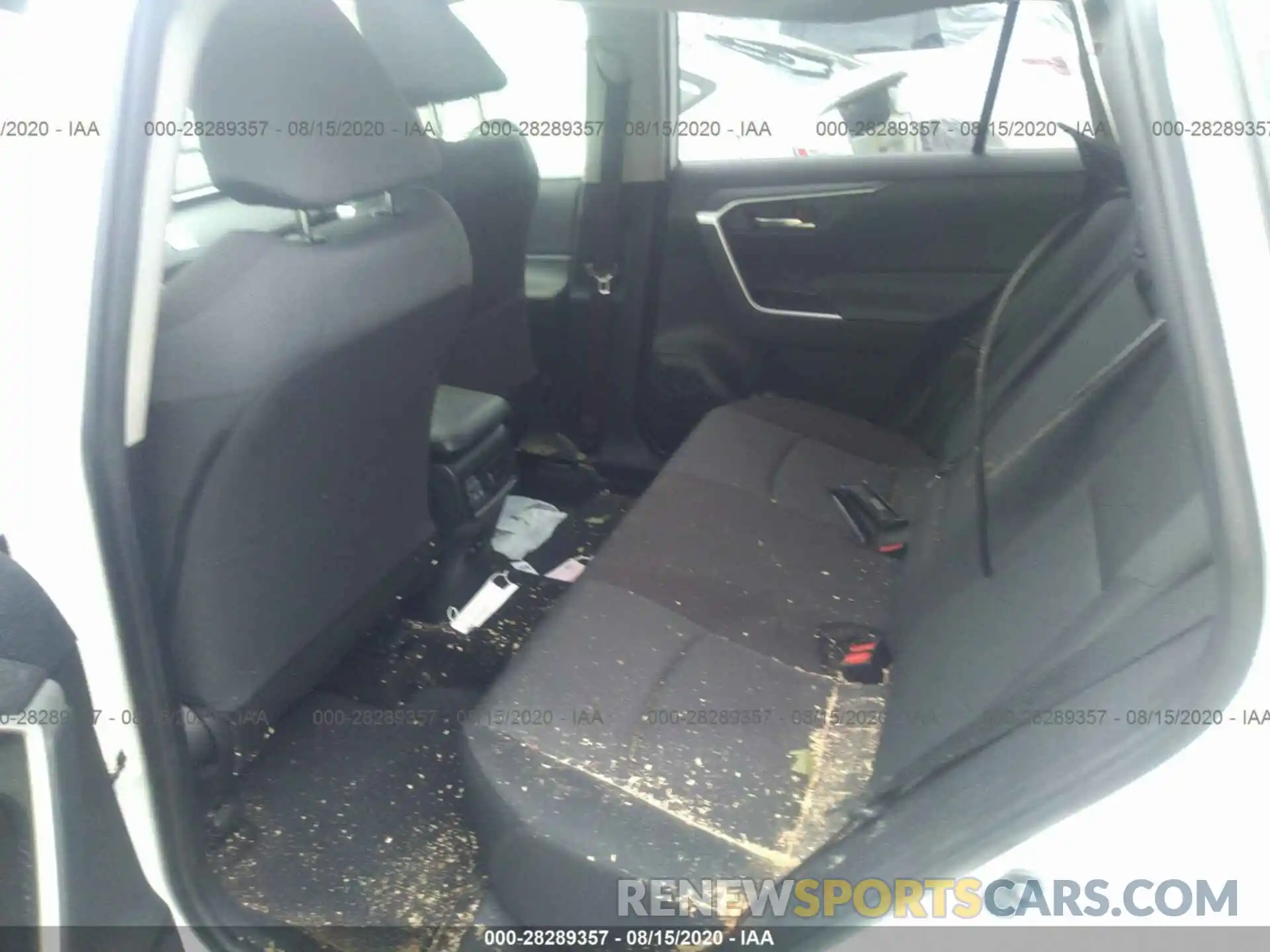 8 Photograph of a damaged car JTMP1RFV3KD503195 TOYOTA RAV4 2019