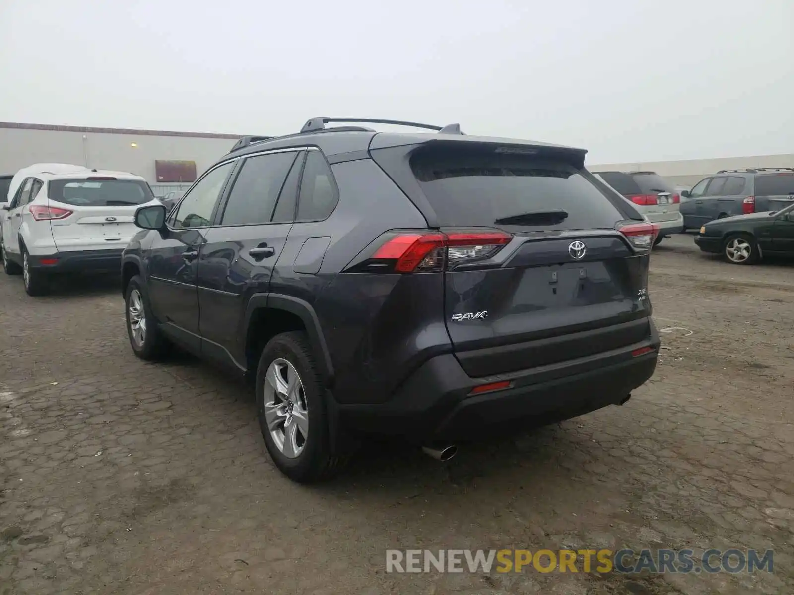 3 Photograph of a damaged car JTMP1RFV3KD504427 TOYOTA RAV4 2019