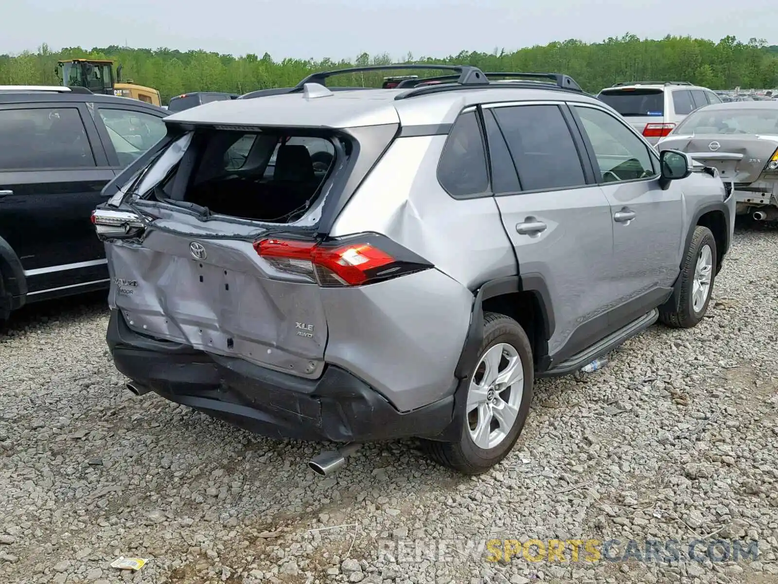 4 Фотография поврежденного автомобиля JTMP1RFV3KD504668 TOYOTA RAV4 2019
