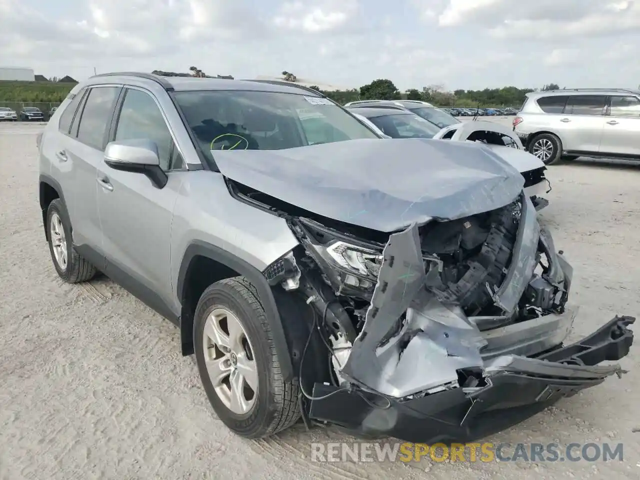 1 Photograph of a damaged car JTMP1RFV3KD504928 TOYOTA RAV4 2019