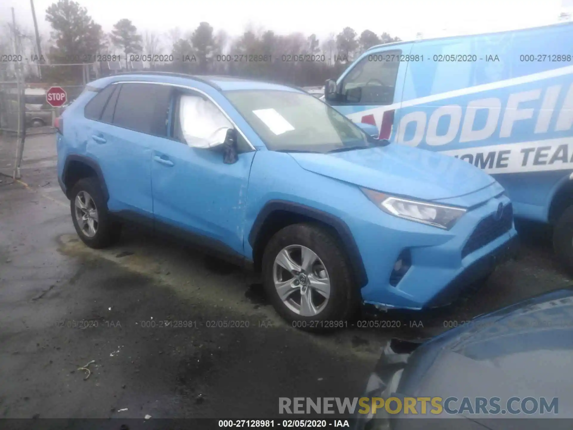 1 Photograph of a damaged car JTMP1RFV3KD520238 TOYOTA RAV4 2019