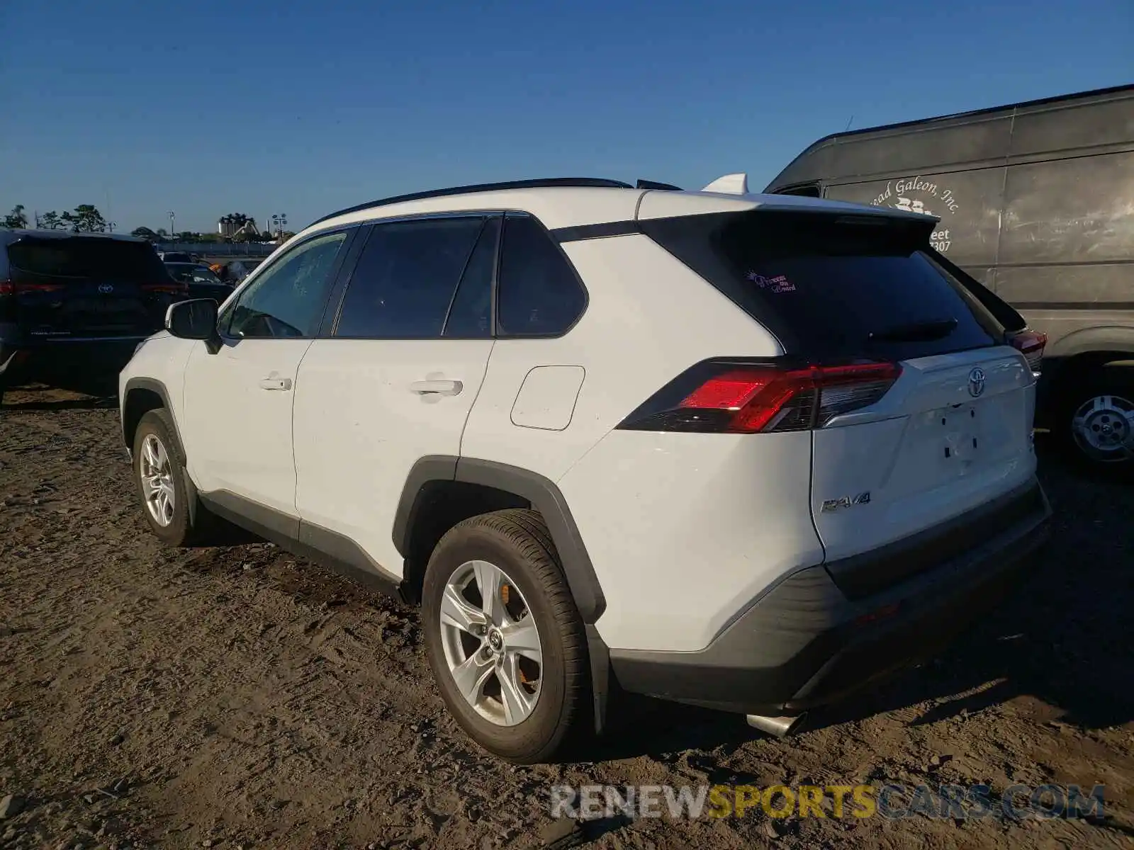 3 Photograph of a damaged car JTMP1RFV3KD523446 TOYOTA RAV4 2019