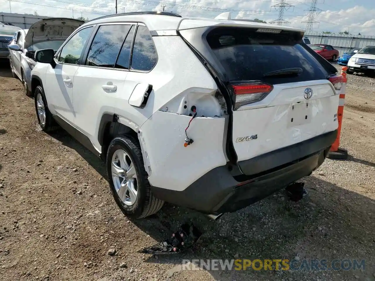 3 Фотография поврежденного автомобиля JTMP1RFV3KD524144 TOYOTA RAV4 2019