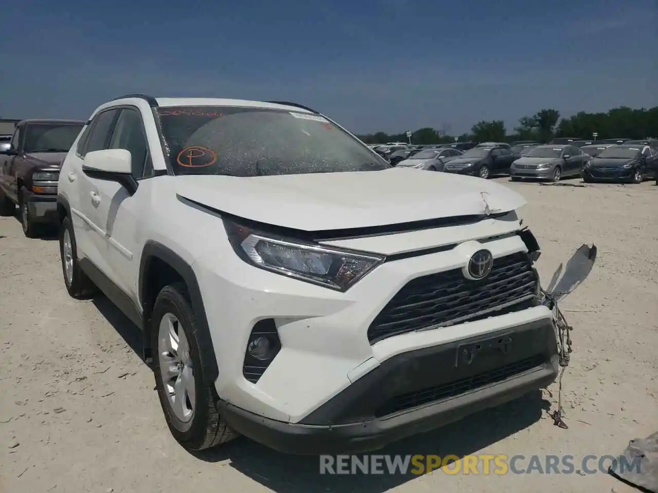 1 Photograph of a damaged car JTMP1RFV3KJ004866 TOYOTA RAV4 2019