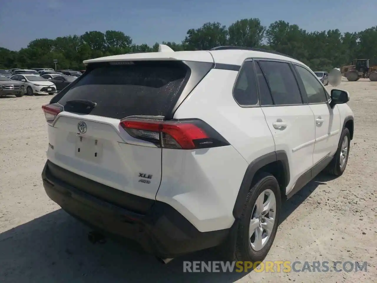 4 Photograph of a damaged car JTMP1RFV3KJ004866 TOYOTA RAV4 2019