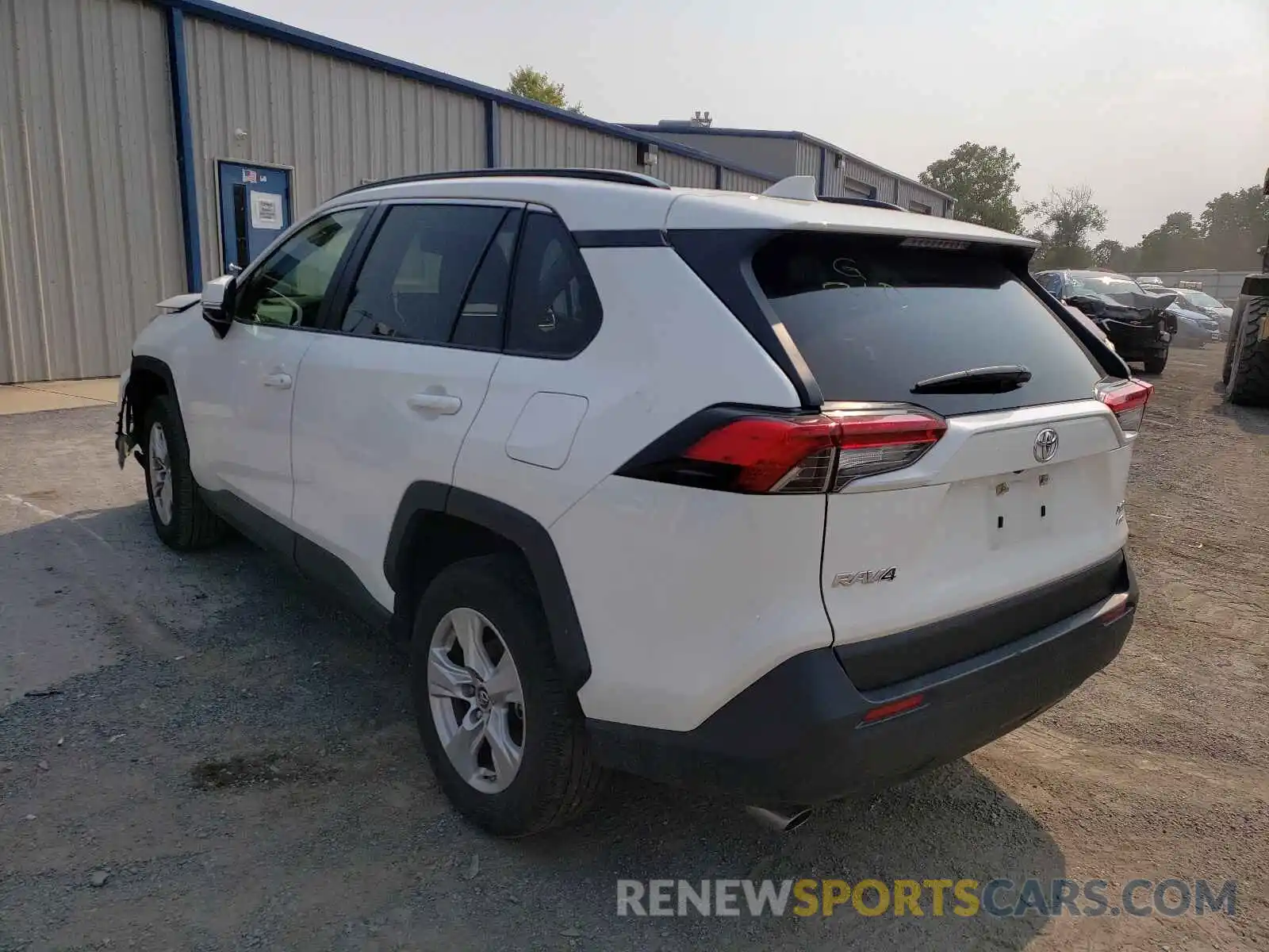 3 Photograph of a damaged car JTMP1RFV3KJ017732 TOYOTA RAV4 2019