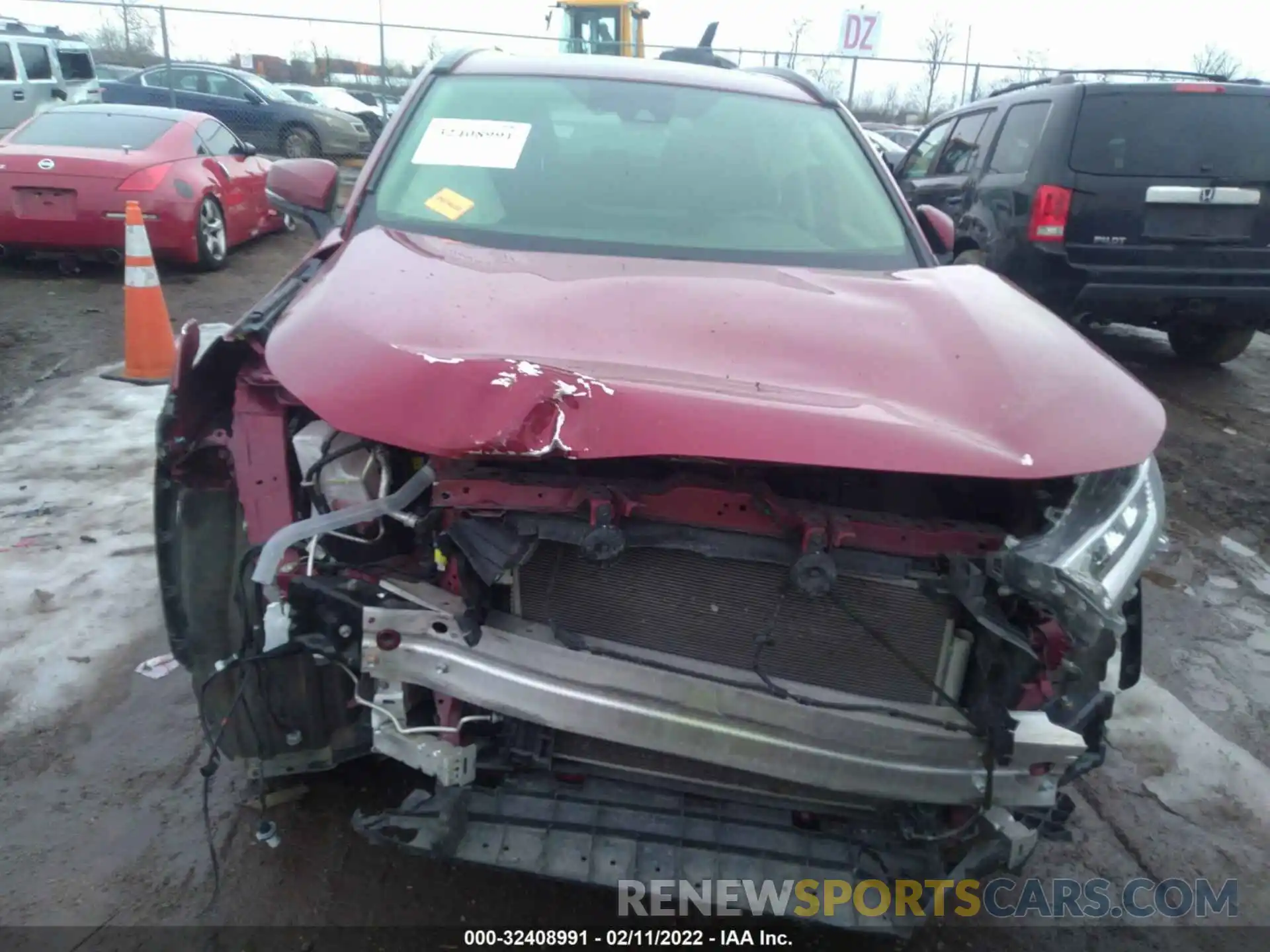 6 Photograph of a damaged car JTMP1RFV3KJ025507 TOYOTA RAV4 2019