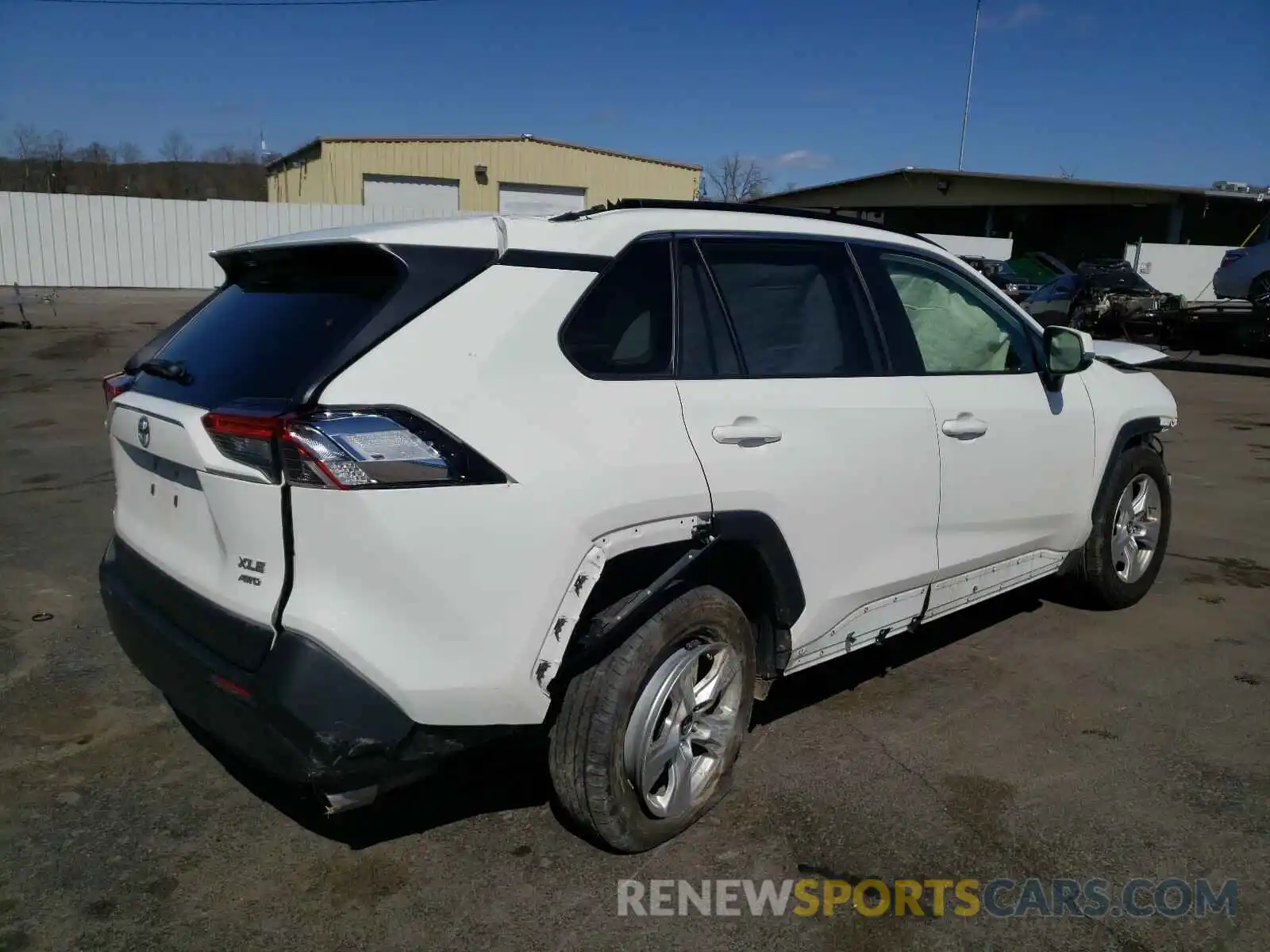 4 Photograph of a damaged car JTMP1RFV4KD005491 TOYOTA RAV4 2019