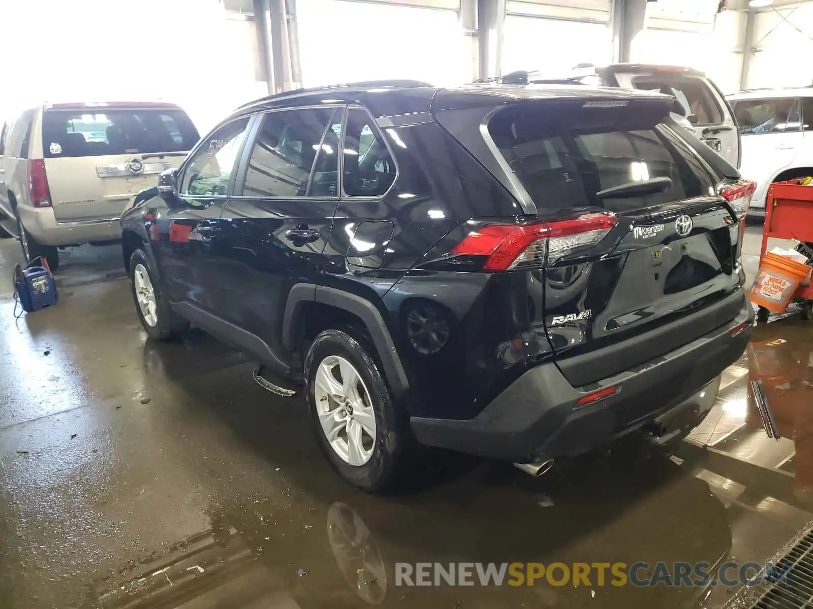 3 Photograph of a damaged car JTMP1RFV4KD012764 TOYOTA RAV4 2019