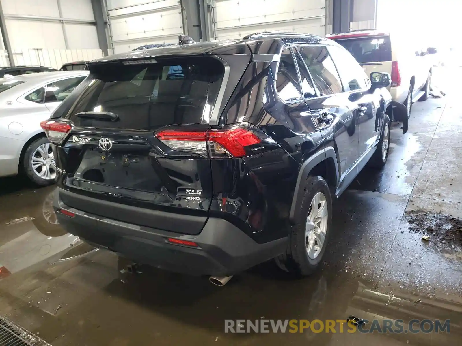 4 Photograph of a damaged car JTMP1RFV4KD012764 TOYOTA RAV4 2019