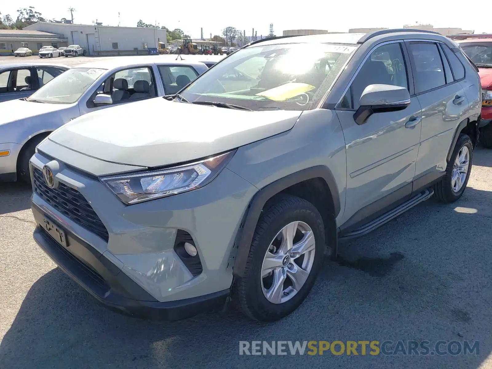 2 Photograph of a damaged car JTMP1RFV4KD014188 TOYOTA RAV4 2019