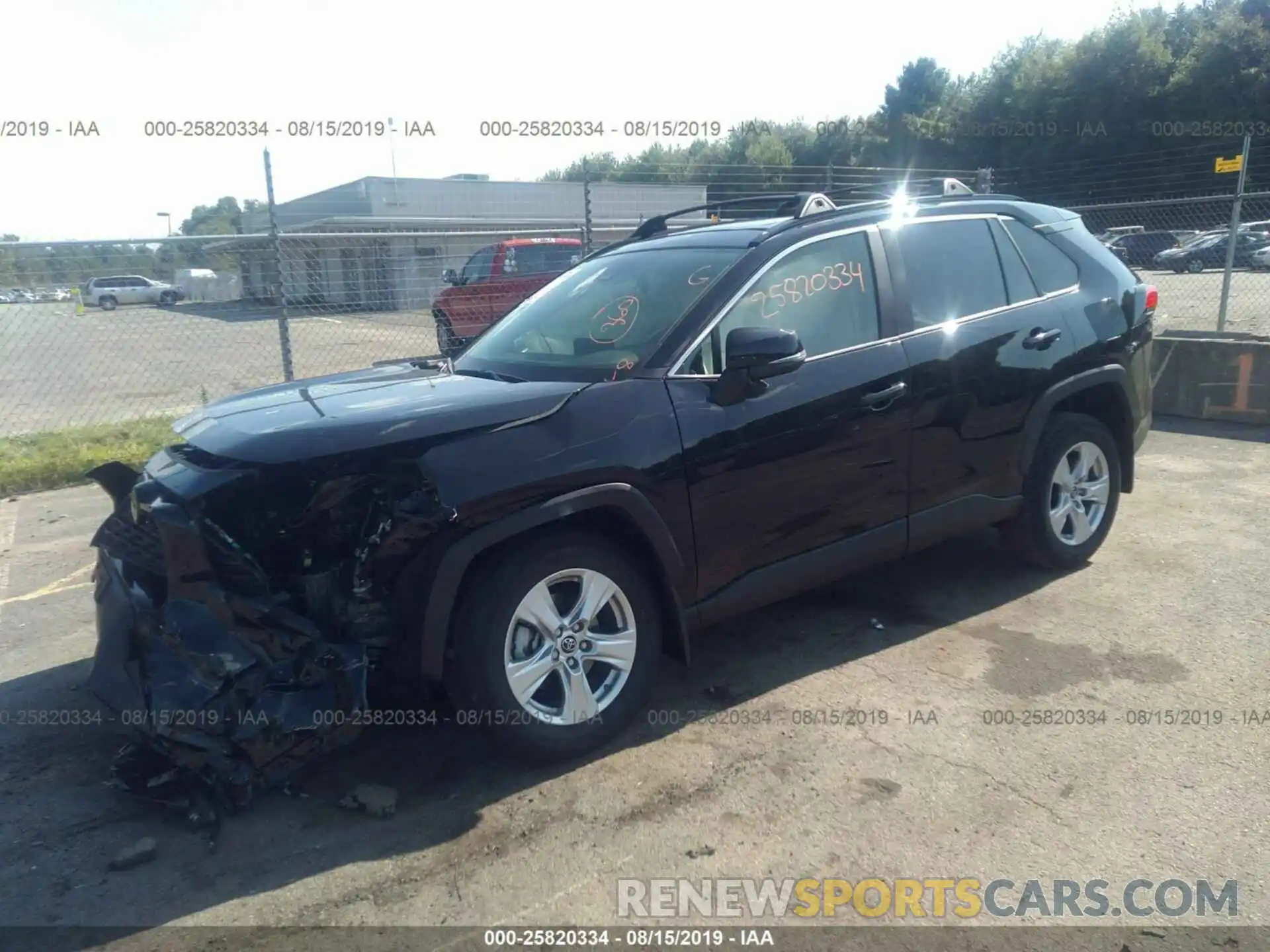 2 Photograph of a damaged car JTMP1RFV4KD018094 TOYOTA RAV4 2019