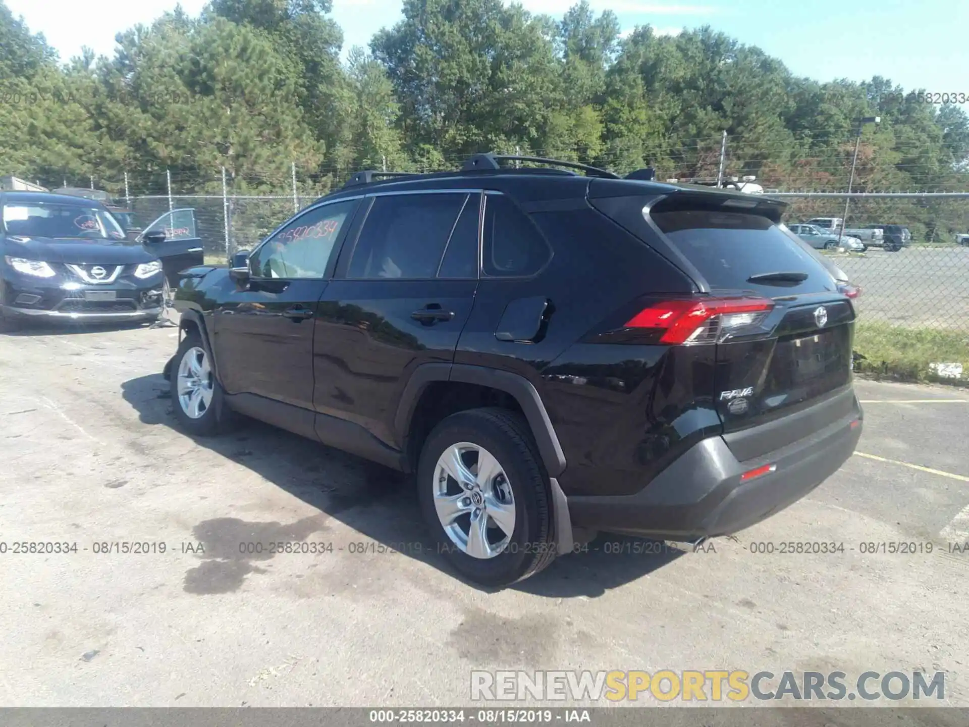 3 Photograph of a damaged car JTMP1RFV4KD018094 TOYOTA RAV4 2019