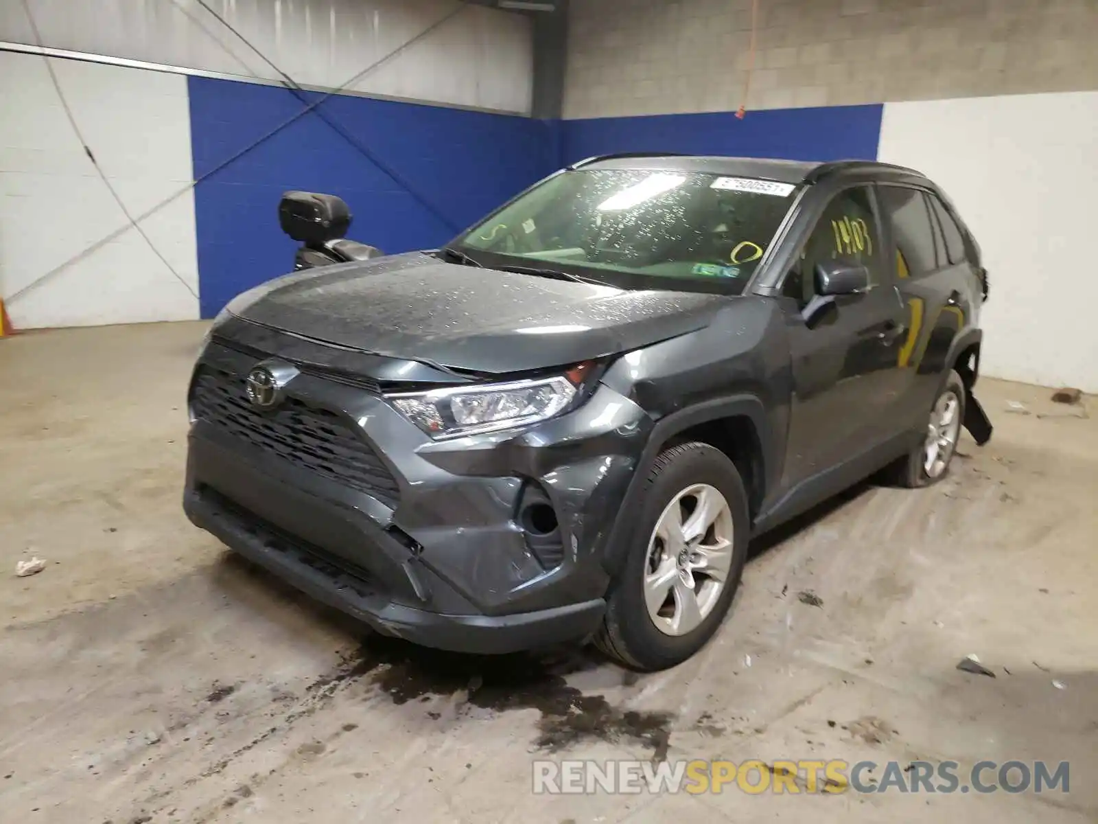 2 Фотография поврежденного автомобиля JTMP1RFV4KD022212 TOYOTA RAV4 2019