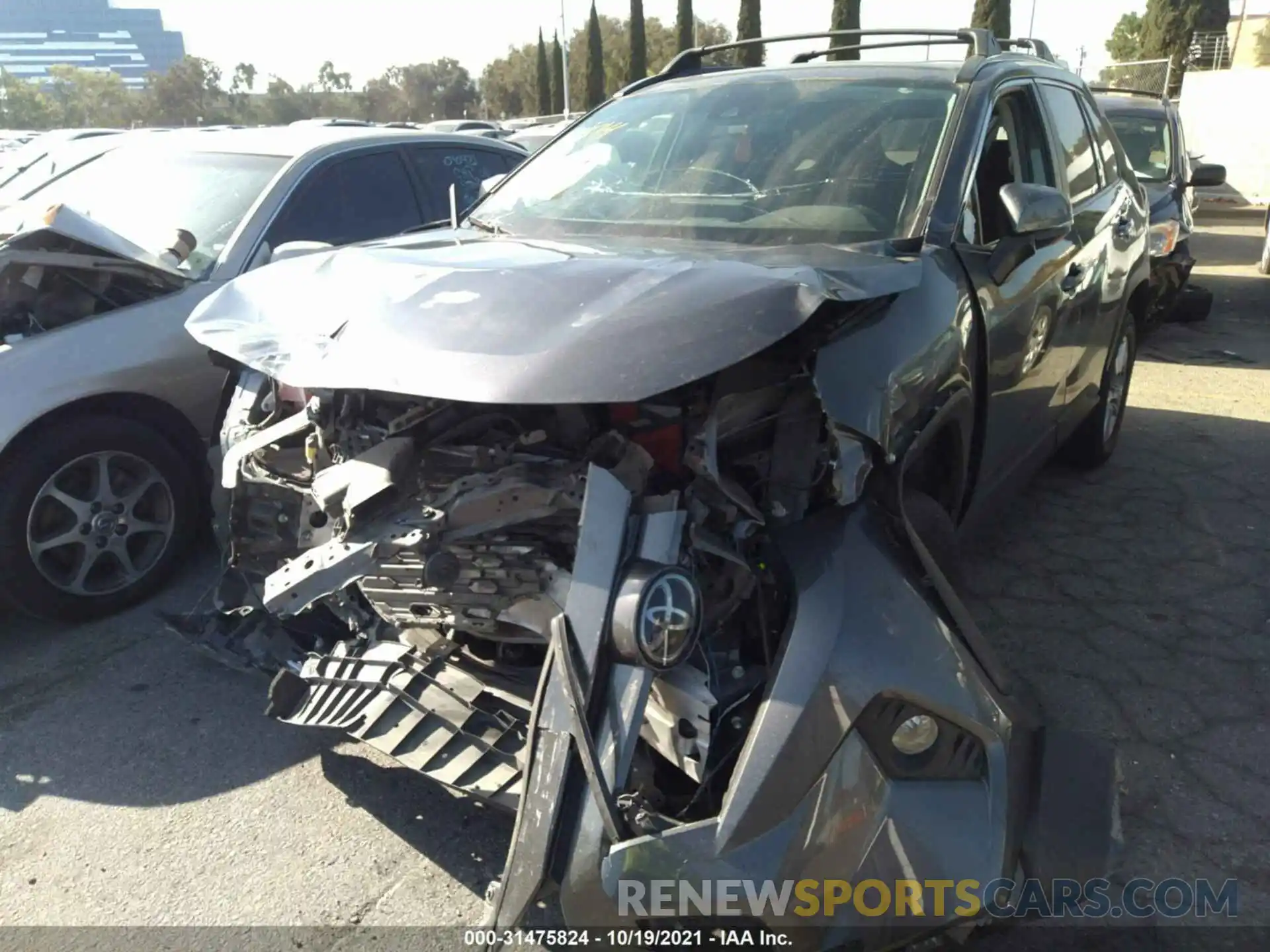 6 Photograph of a damaged car JTMP1RFV4KD028625 TOYOTA RAV4 2019