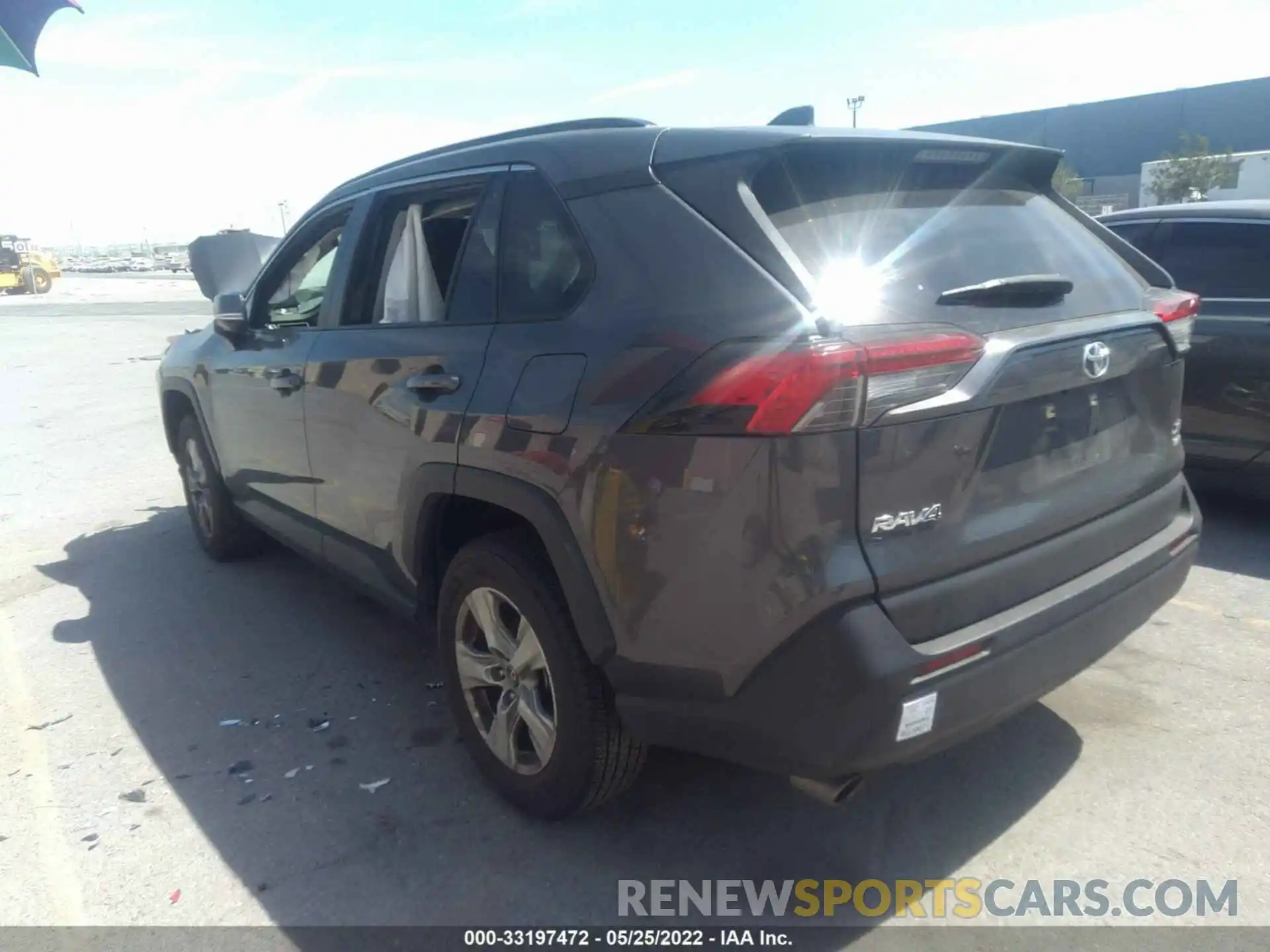 3 Photograph of a damaged car JTMP1RFV4KD029323 TOYOTA RAV4 2019