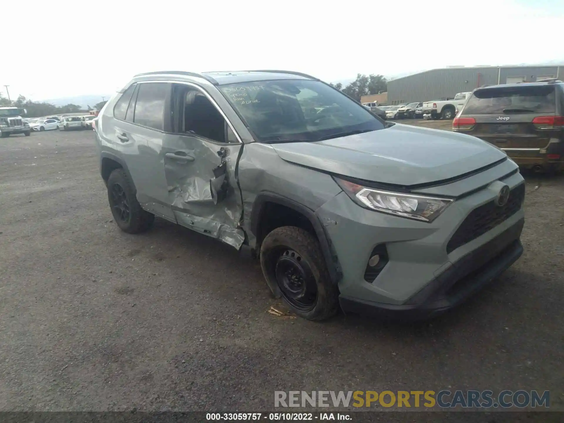 1 Photograph of a damaged car JTMP1RFV4KD029371 TOYOTA RAV4 2019