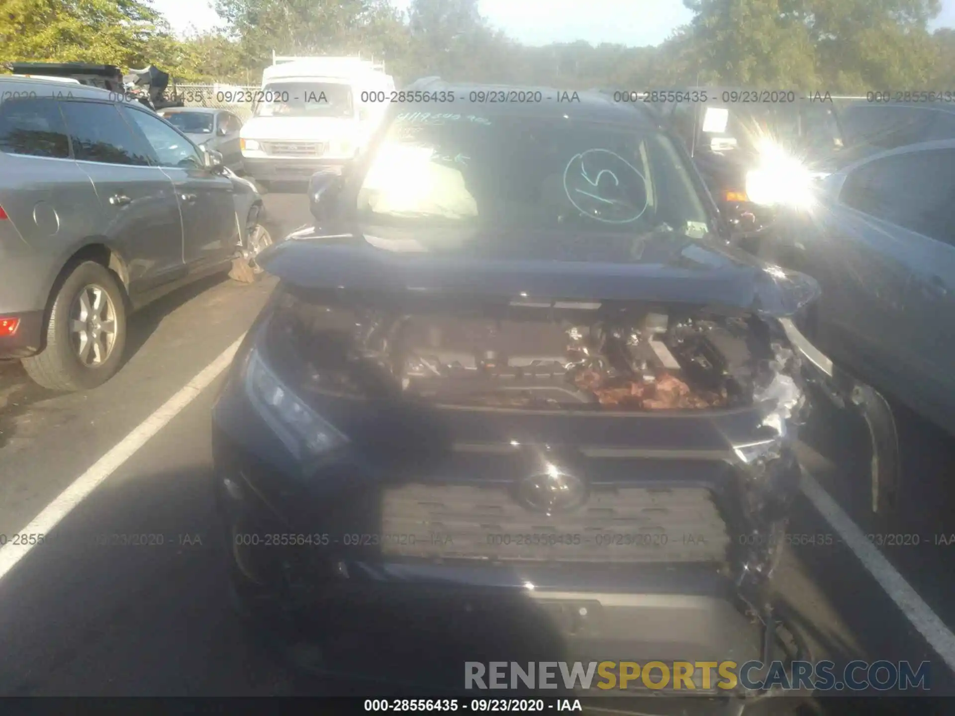 6 Photograph of a damaged car JTMP1RFV4KD031945 TOYOTA RAV4 2019