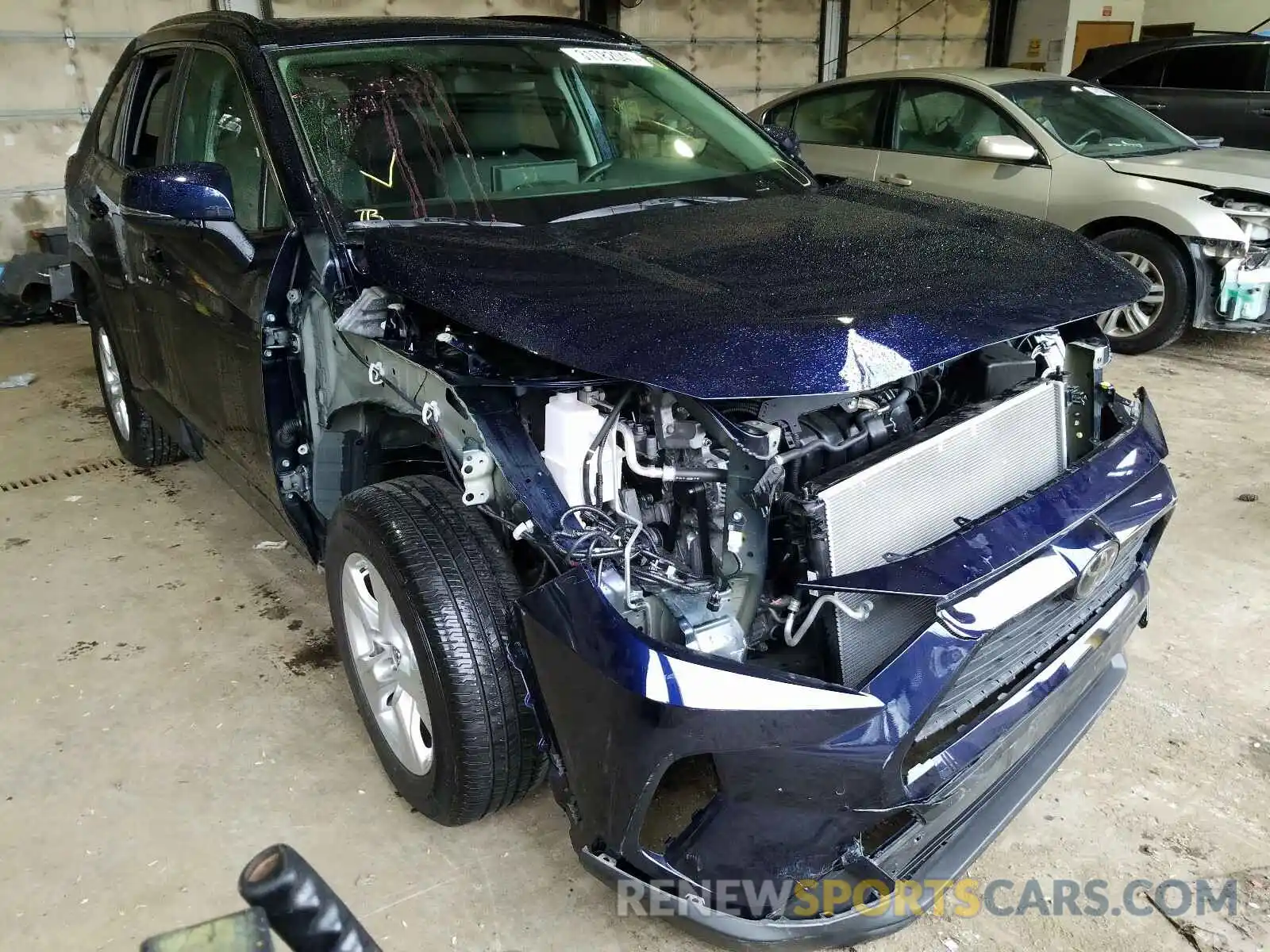 1 Photograph of a damaged car JTMP1RFV4KD033159 TOYOTA RAV4 2019