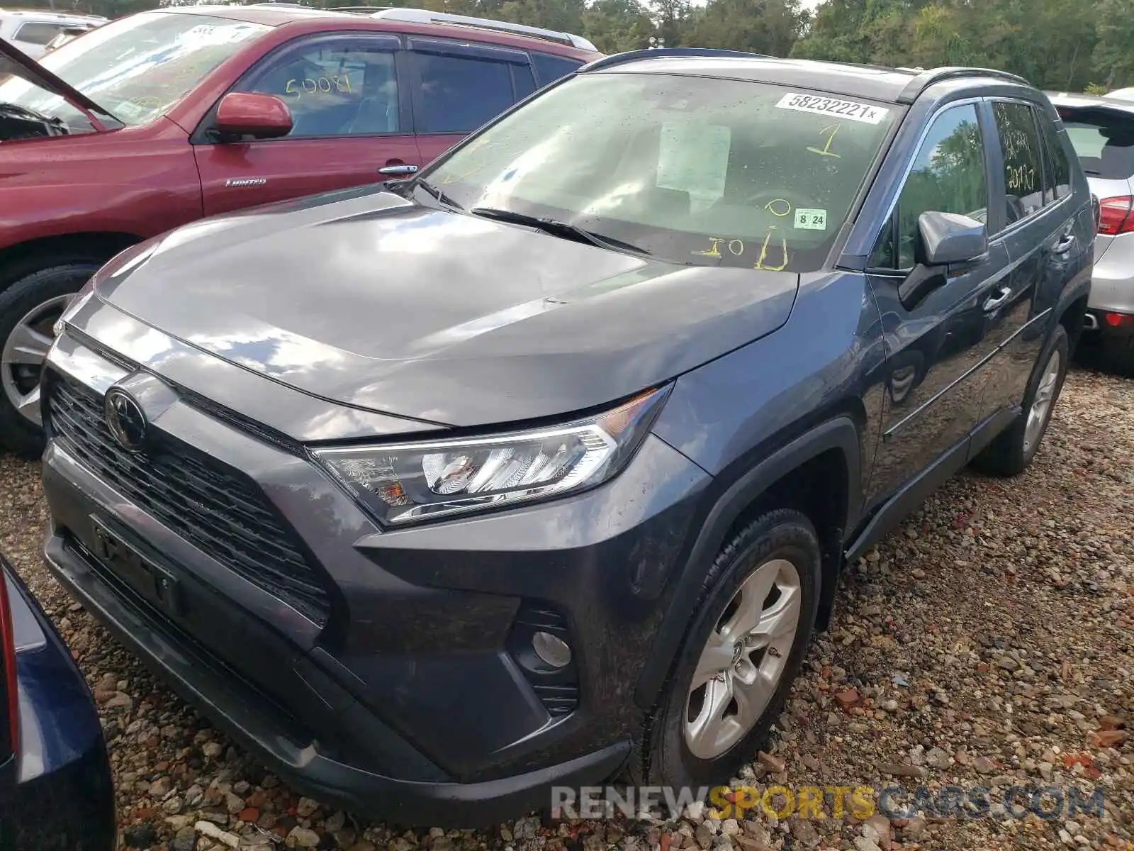 2 Photograph of a damaged car JTMP1RFV4KD036305 TOYOTA RAV4 2019