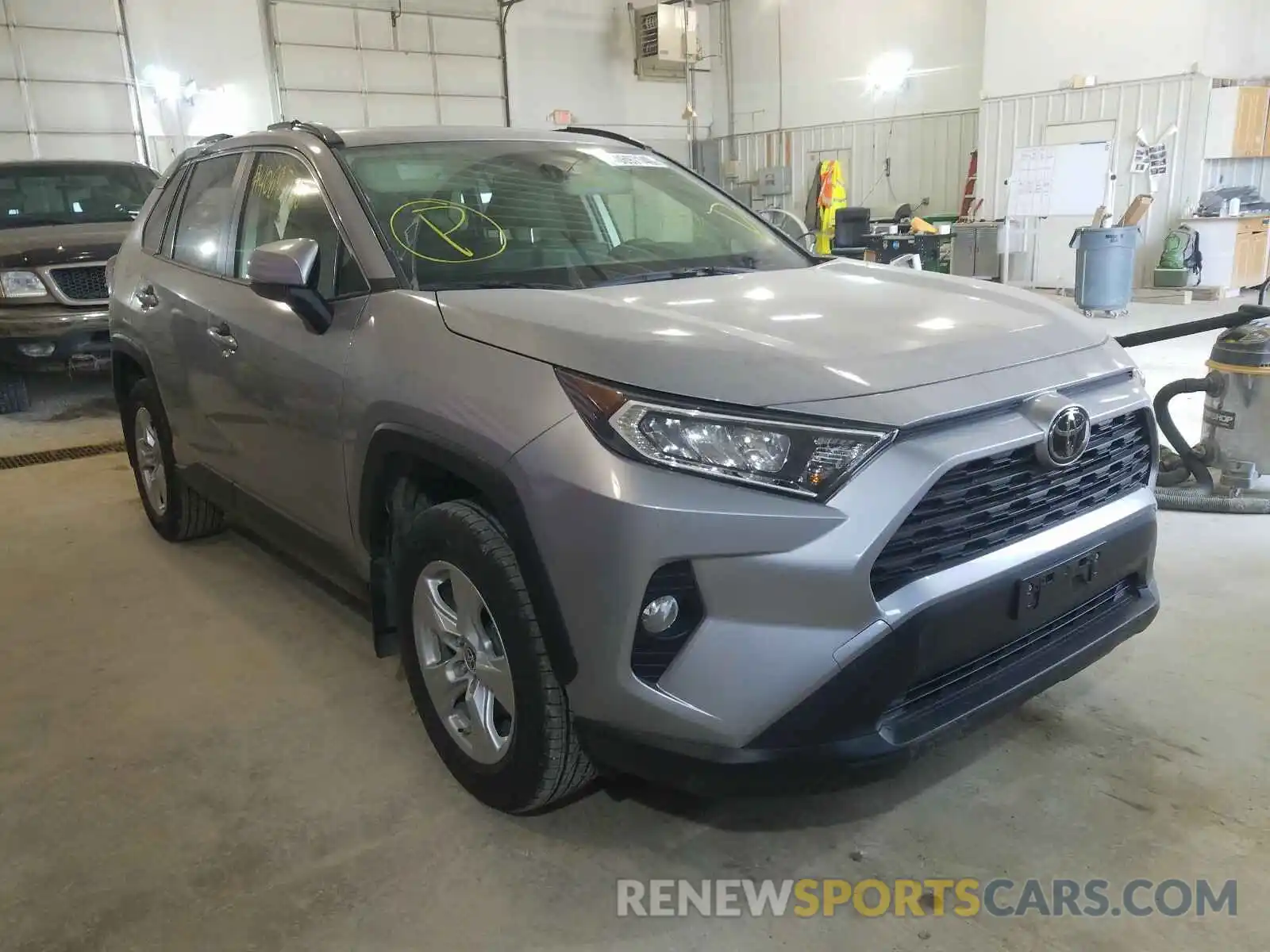 1 Photograph of a damaged car JTMP1RFV4KD039379 TOYOTA RAV4 2019