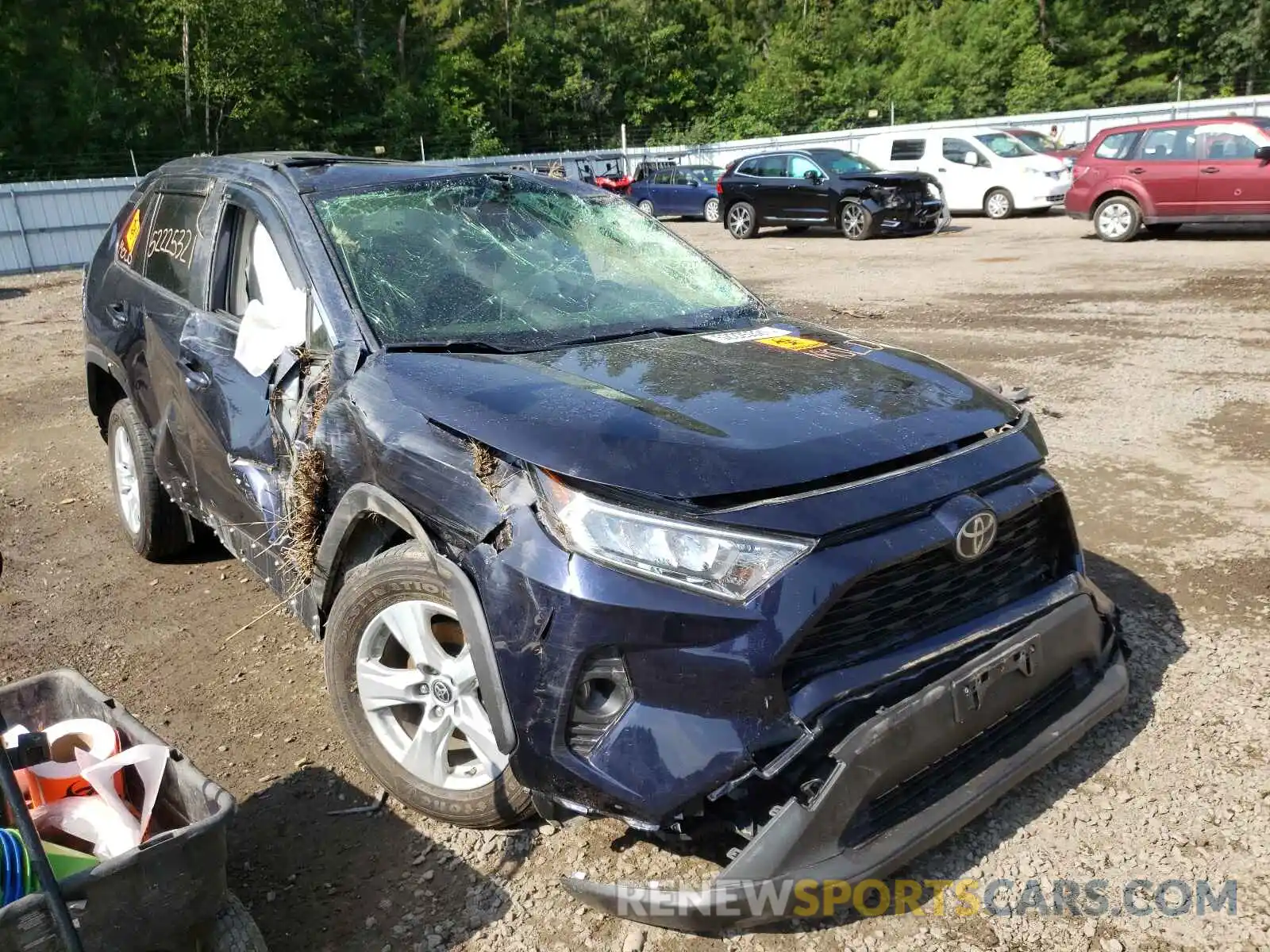 1 Photograph of a damaged car JTMP1RFV4KD042041 TOYOTA RAV4 2019