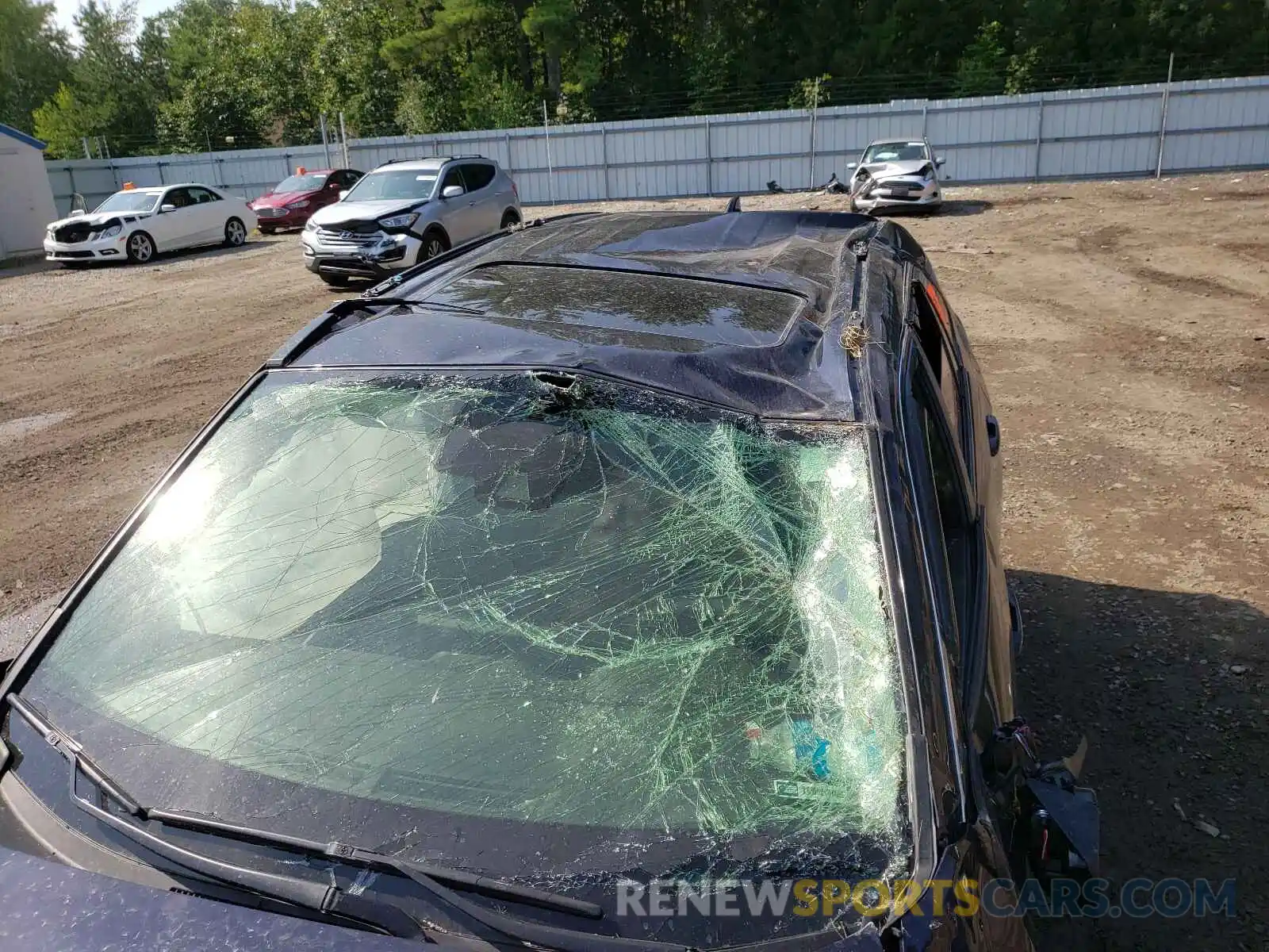 9 Photograph of a damaged car JTMP1RFV4KD042041 TOYOTA RAV4 2019