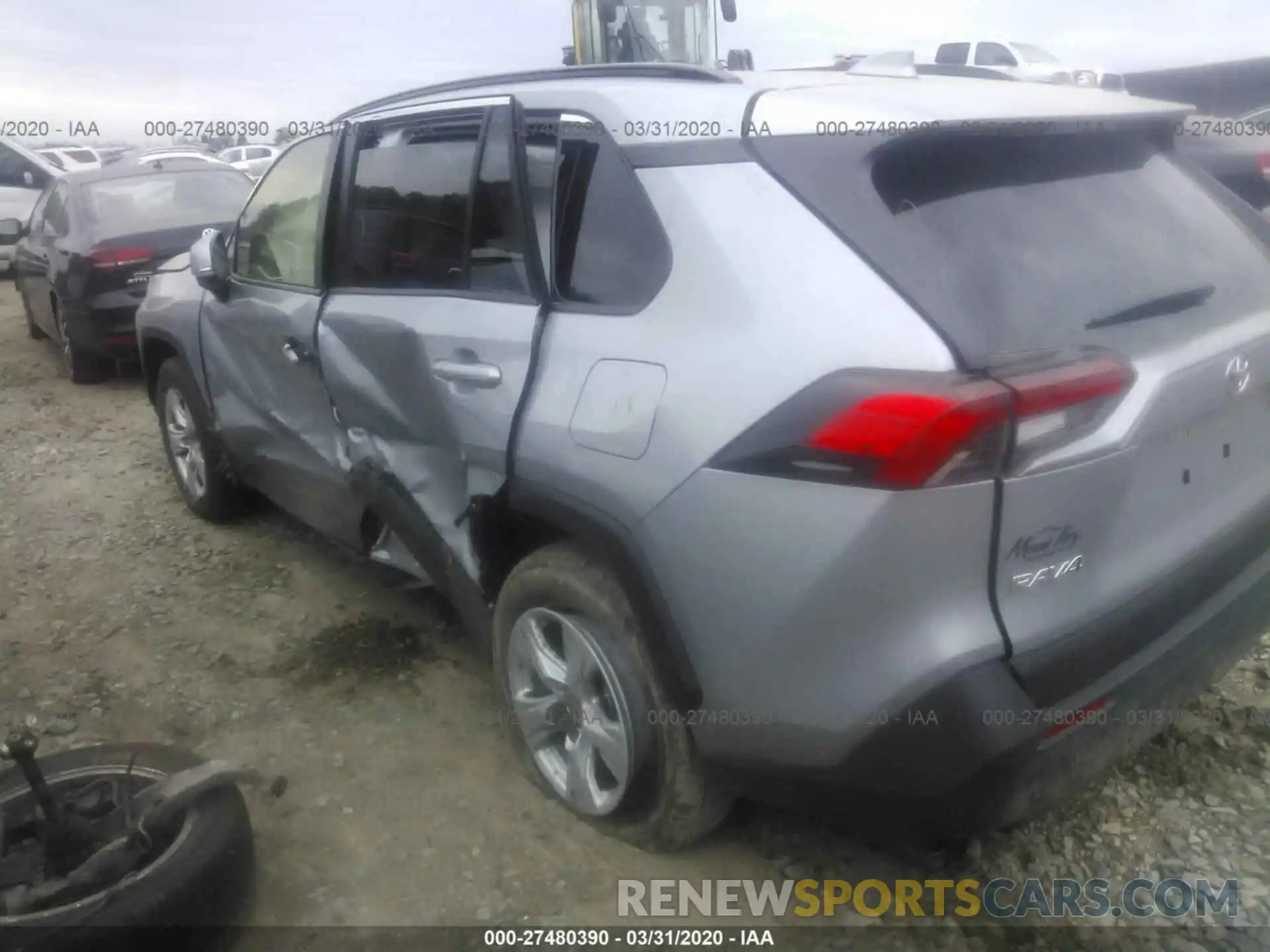 3 Photograph of a damaged car JTMP1RFV4KD046784 TOYOTA RAV4 2019