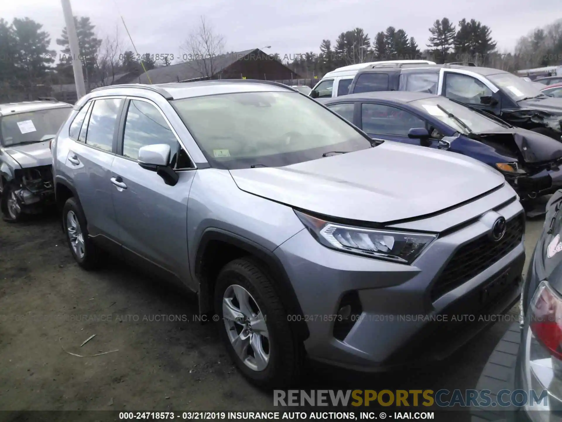 1 Photograph of a damaged car JTMP1RFV4KD500483 TOYOTA RAV4 2019