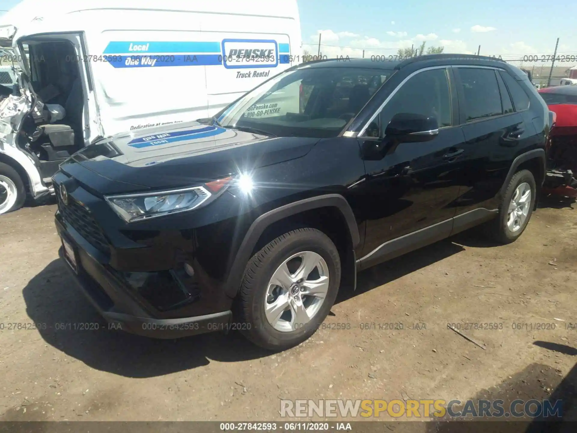 2 Photograph of a damaged car JTMP1RFV4KD502590 TOYOTA RAV4 2019