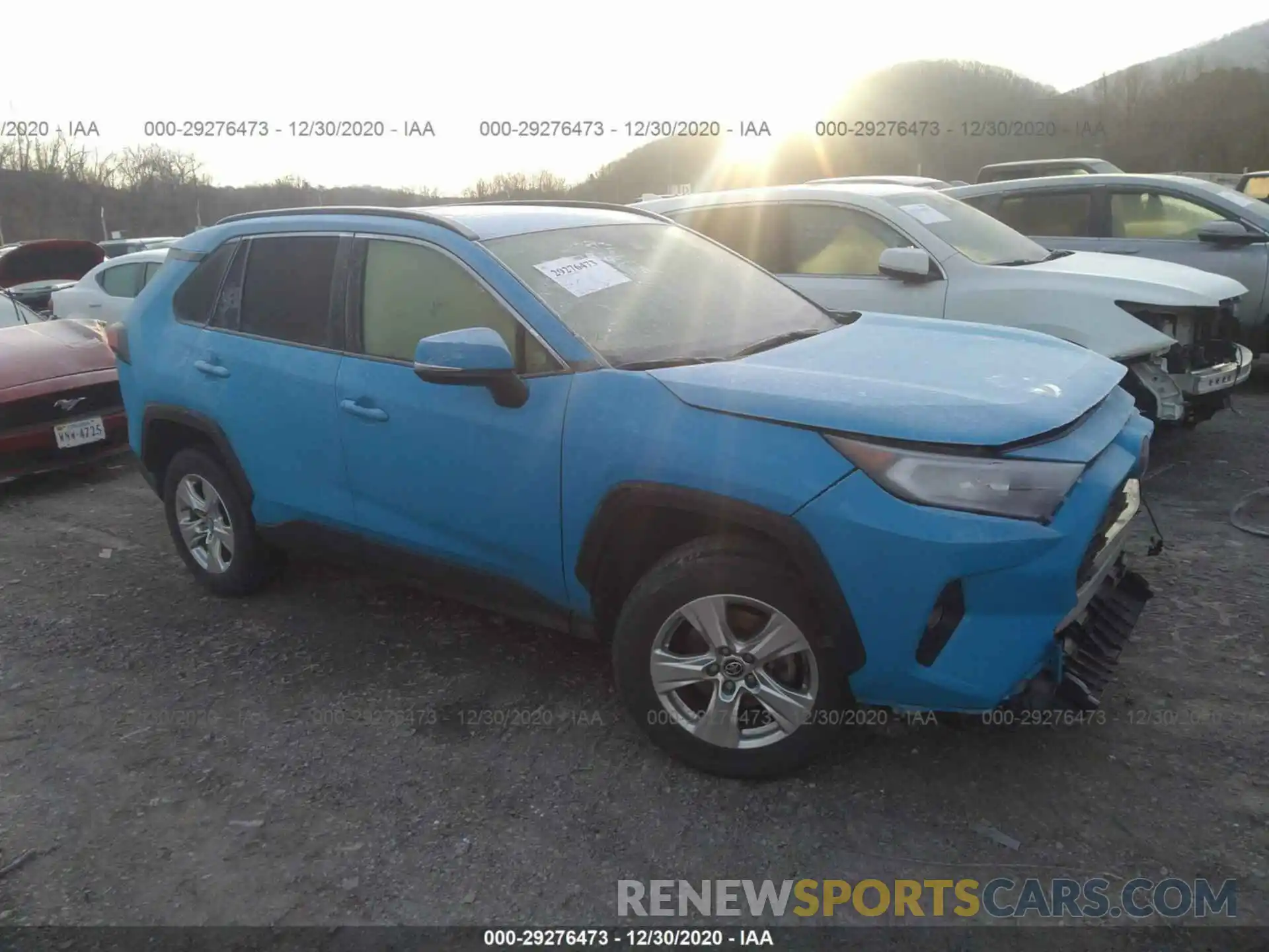 1 Photograph of a damaged car JTMP1RFV4KD506770 TOYOTA RAV4 2019