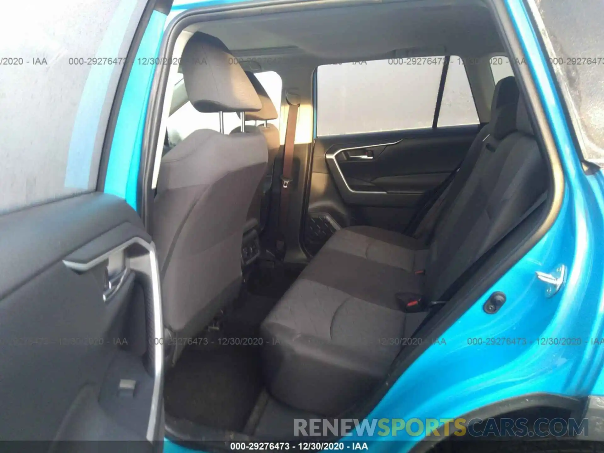 8 Фотография поврежденного автомобиля JTMP1RFV4KD506770 TOYOTA RAV4 2019