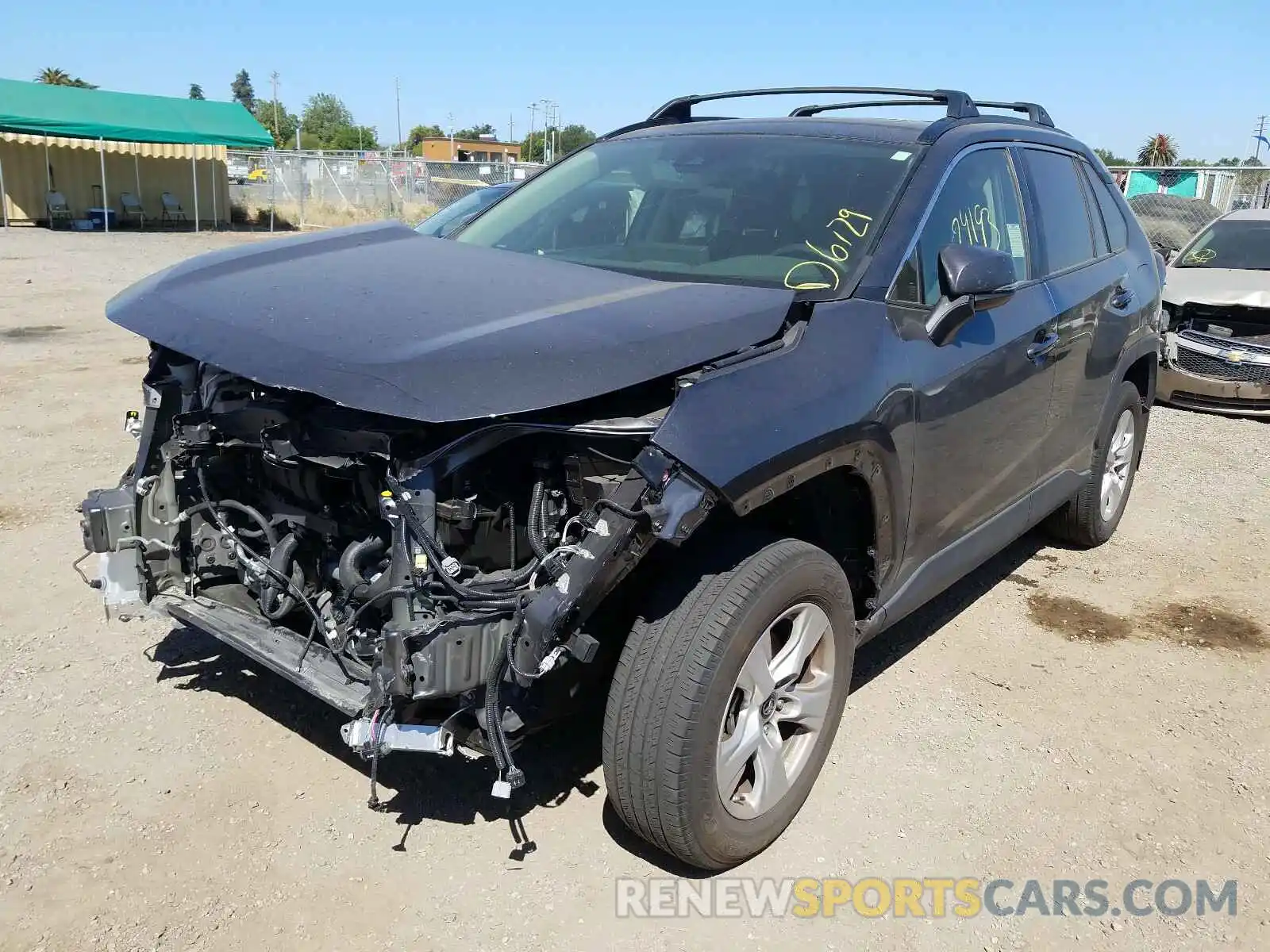 2 Photograph of a damaged car JTMP1RFV4KD508132 TOYOTA RAV4 2019