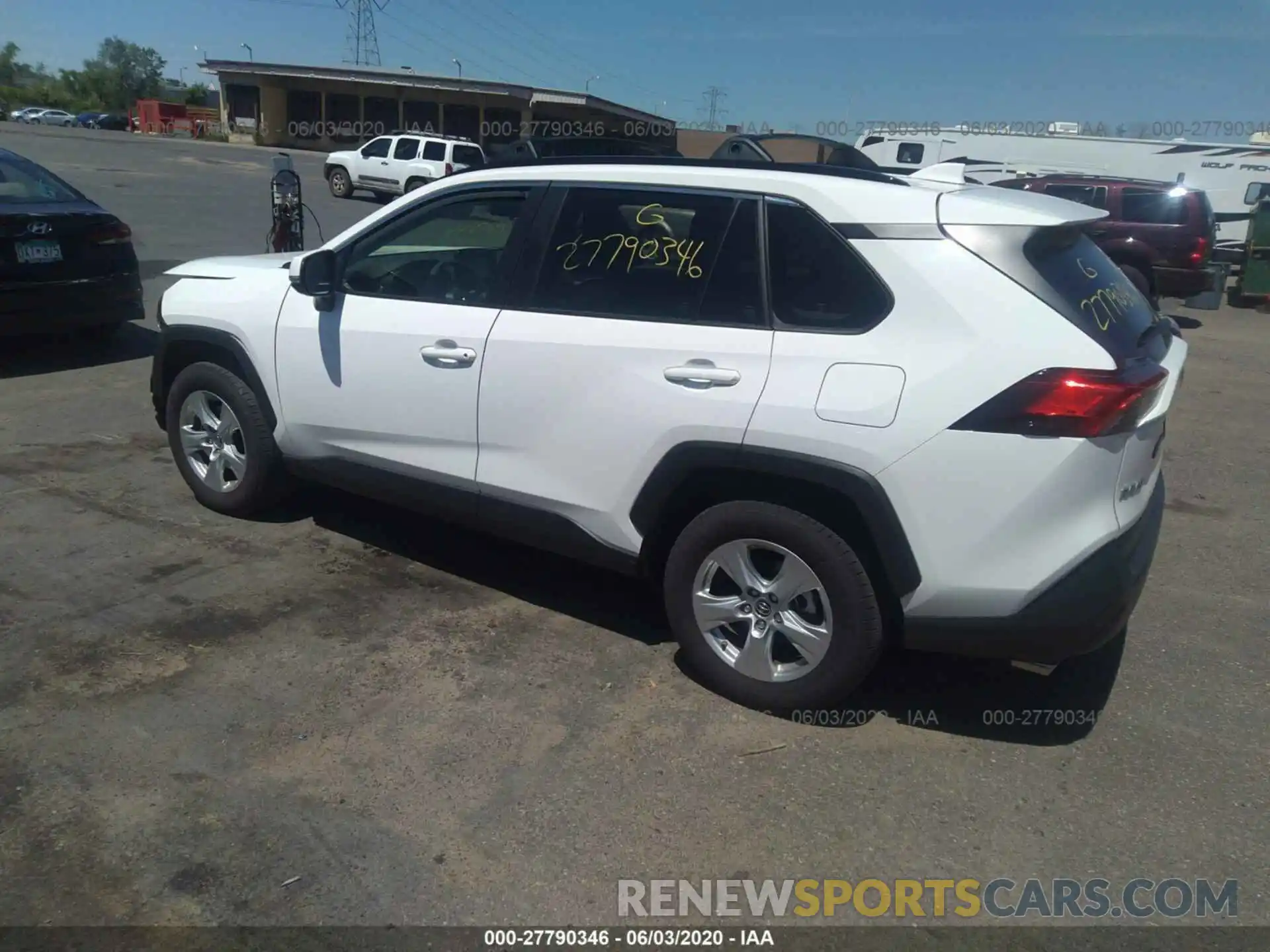 3 Photograph of a damaged car JTMP1RFV4KD512259 TOYOTA RAV4 2019