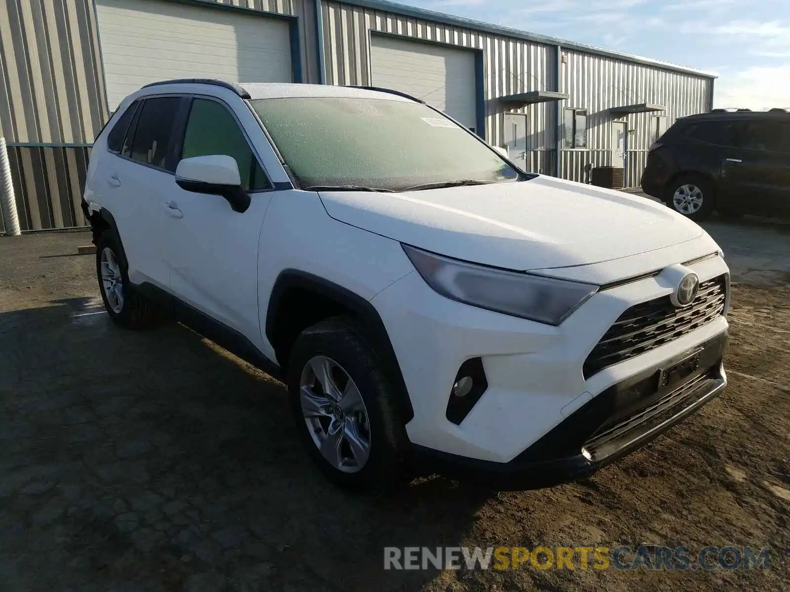 1 Photograph of a damaged car JTMP1RFV4KD514674 TOYOTA RAV4 2019