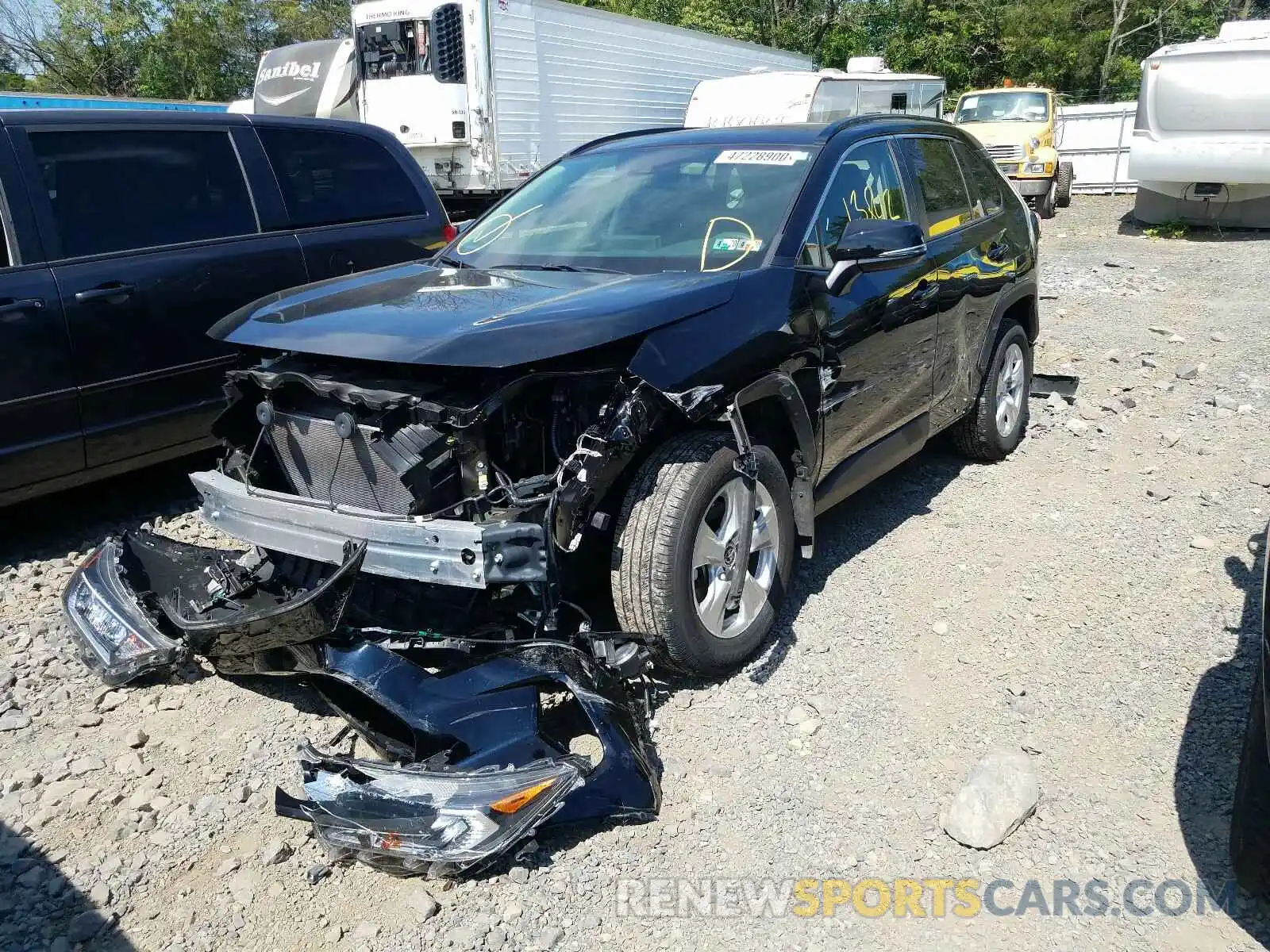 2 Photograph of a damaged car JTMP1RFV4KD515114 TOYOTA RAV4 2019