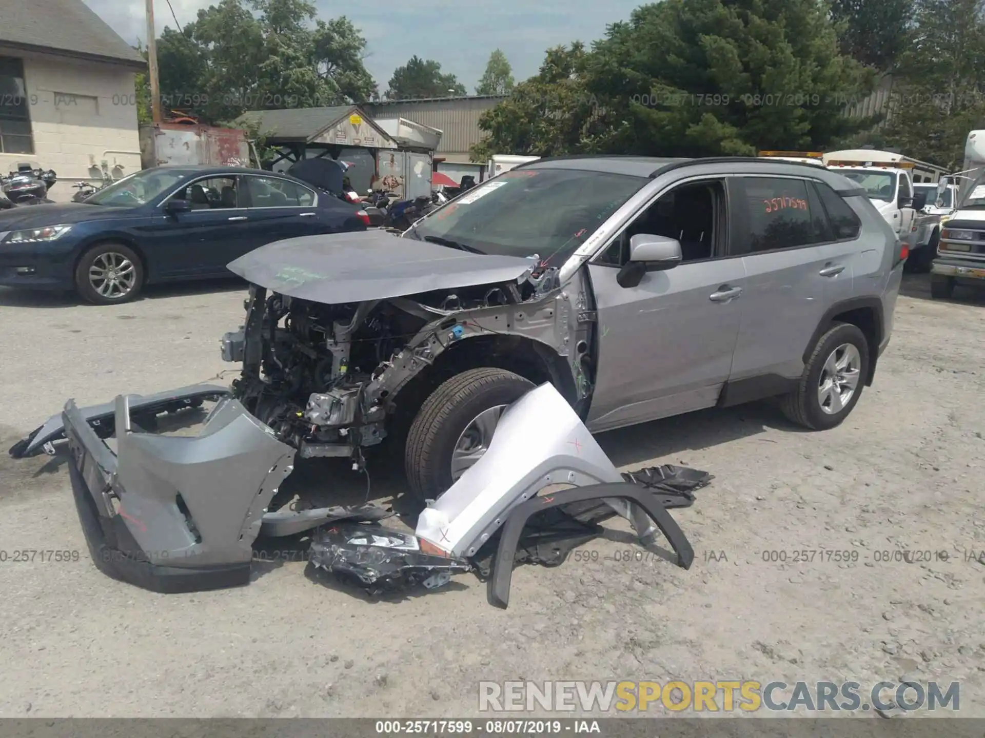 2 Photograph of a damaged car JTMP1RFV4KD516280 TOYOTA RAV4 2019