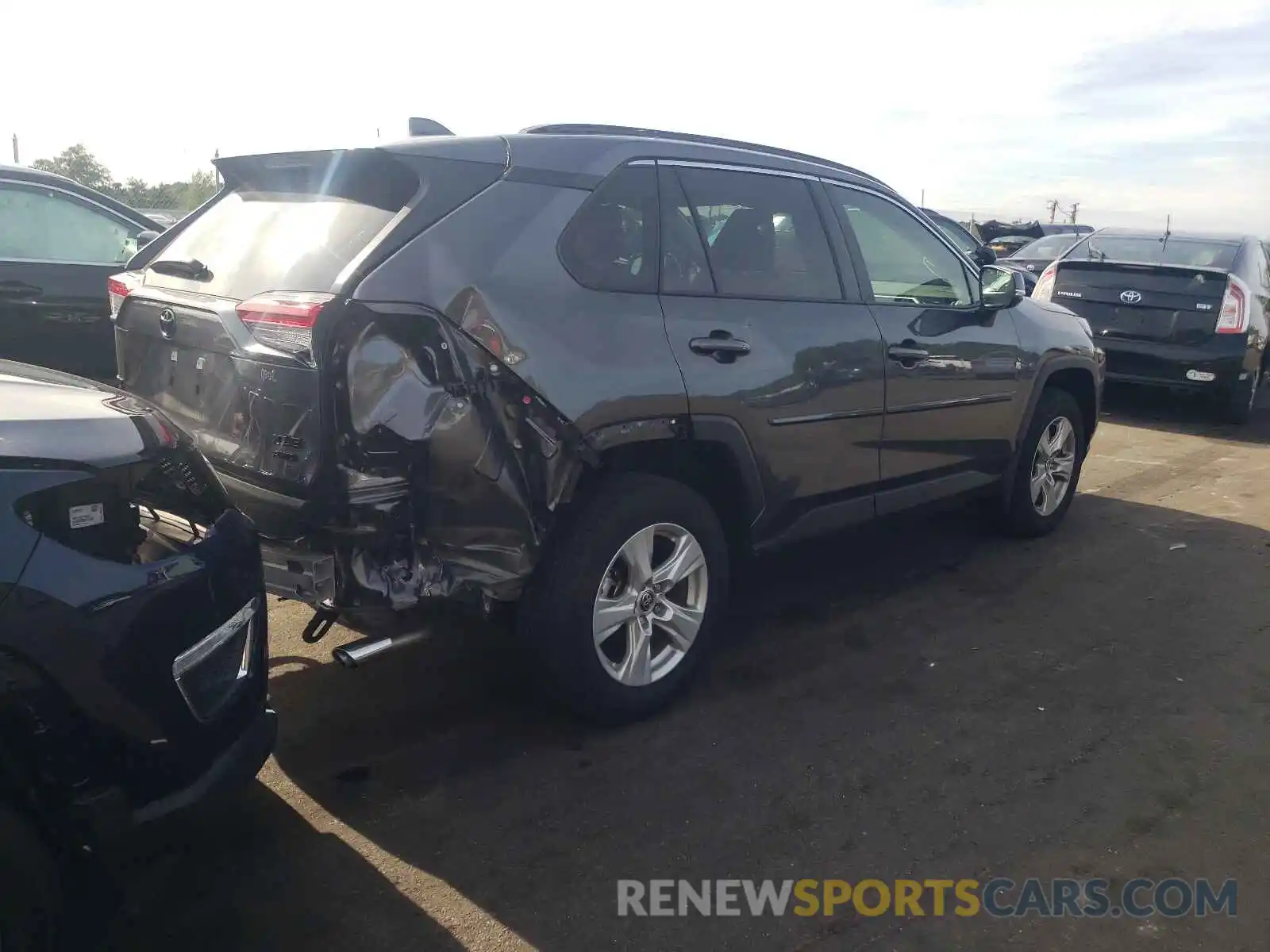 4 Photograph of a damaged car JTMP1RFV4KD523861 TOYOTA RAV4 2019