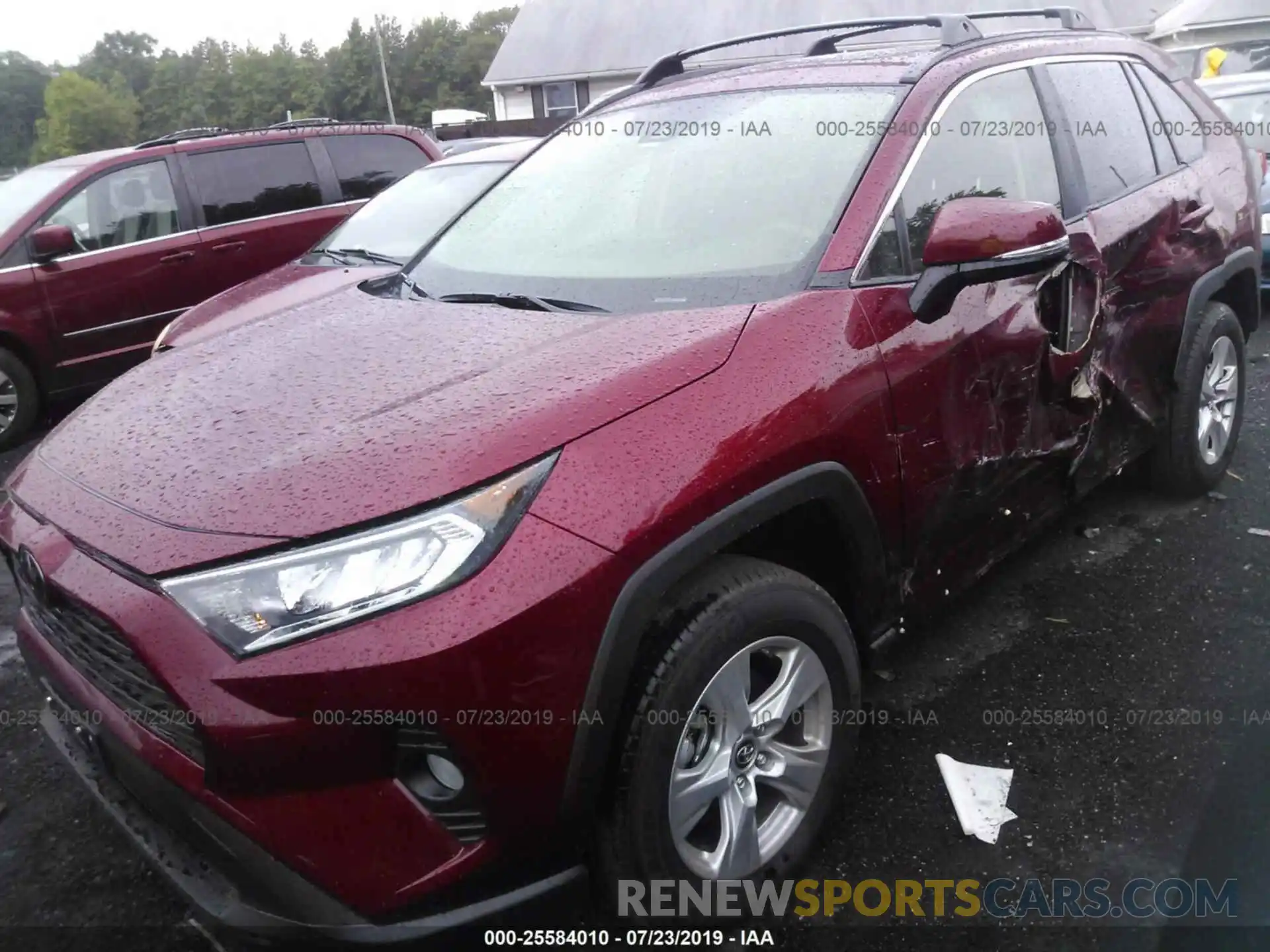 2 Photograph of a damaged car JTMP1RFV4KJ009428 TOYOTA RAV4 2019