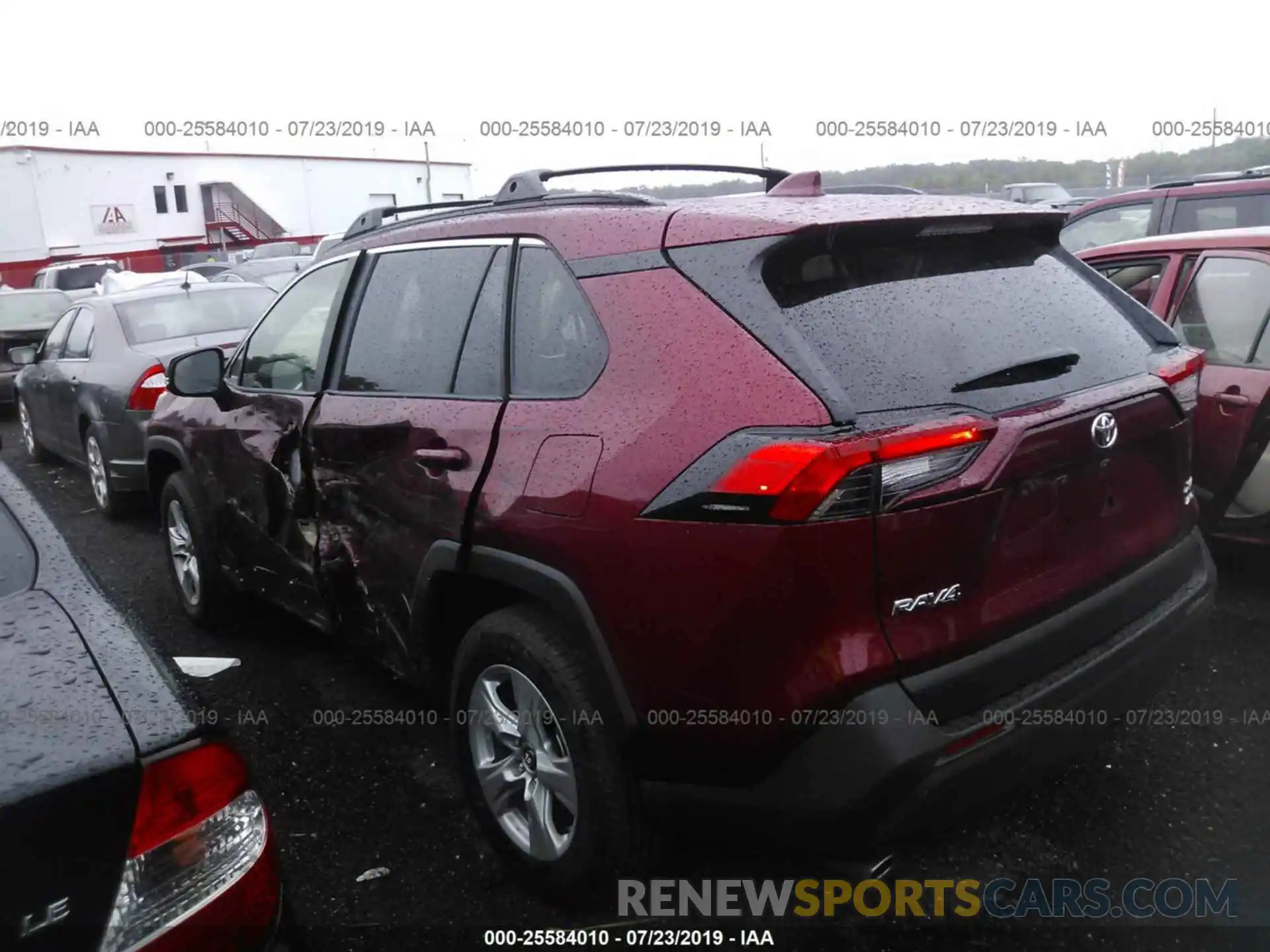 3 Photograph of a damaged car JTMP1RFV4KJ009428 TOYOTA RAV4 2019