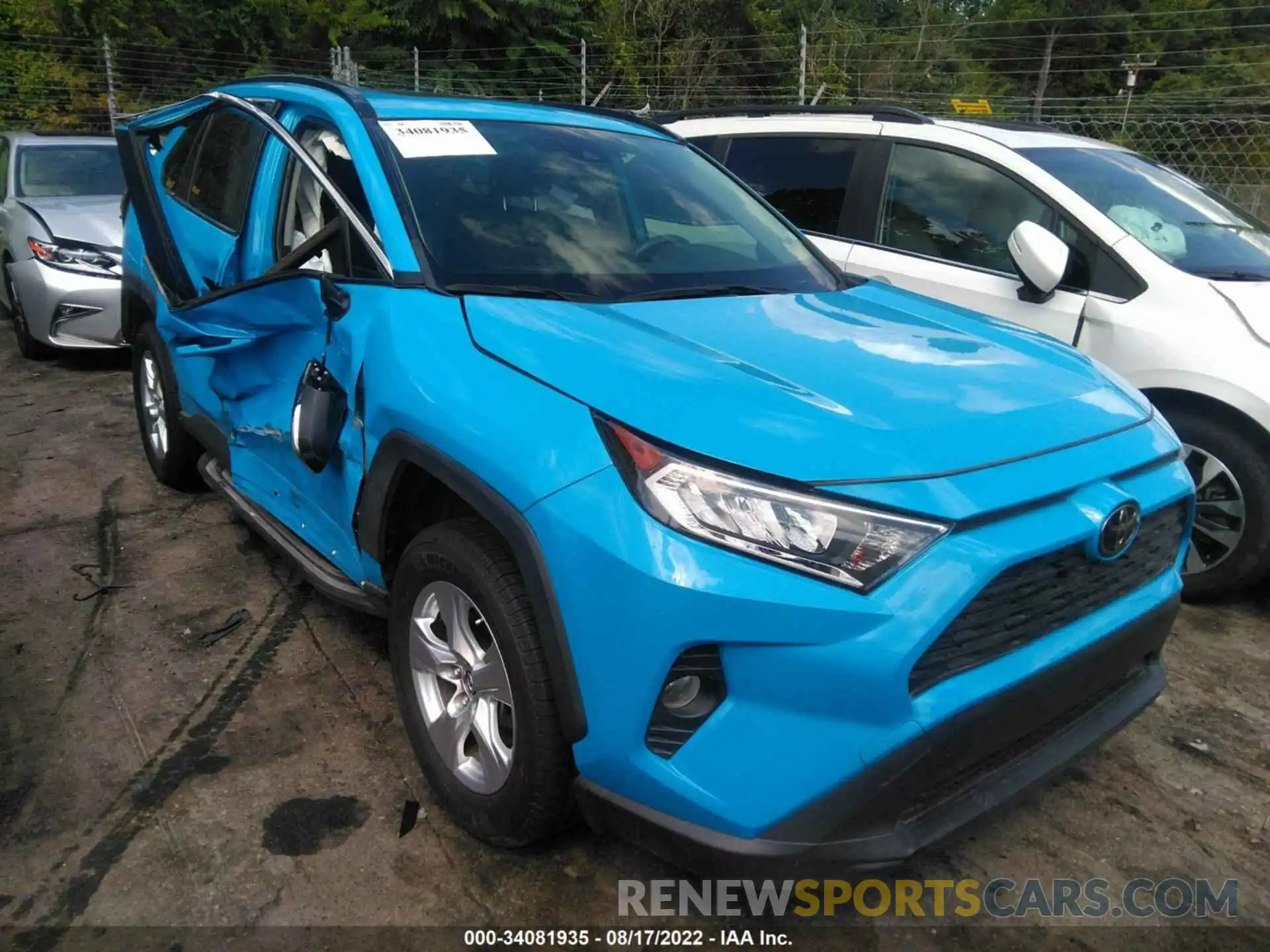 1 Фотография поврежденного автомобиля JTMP1RFV4KJ016203 TOYOTA RAV4 2019