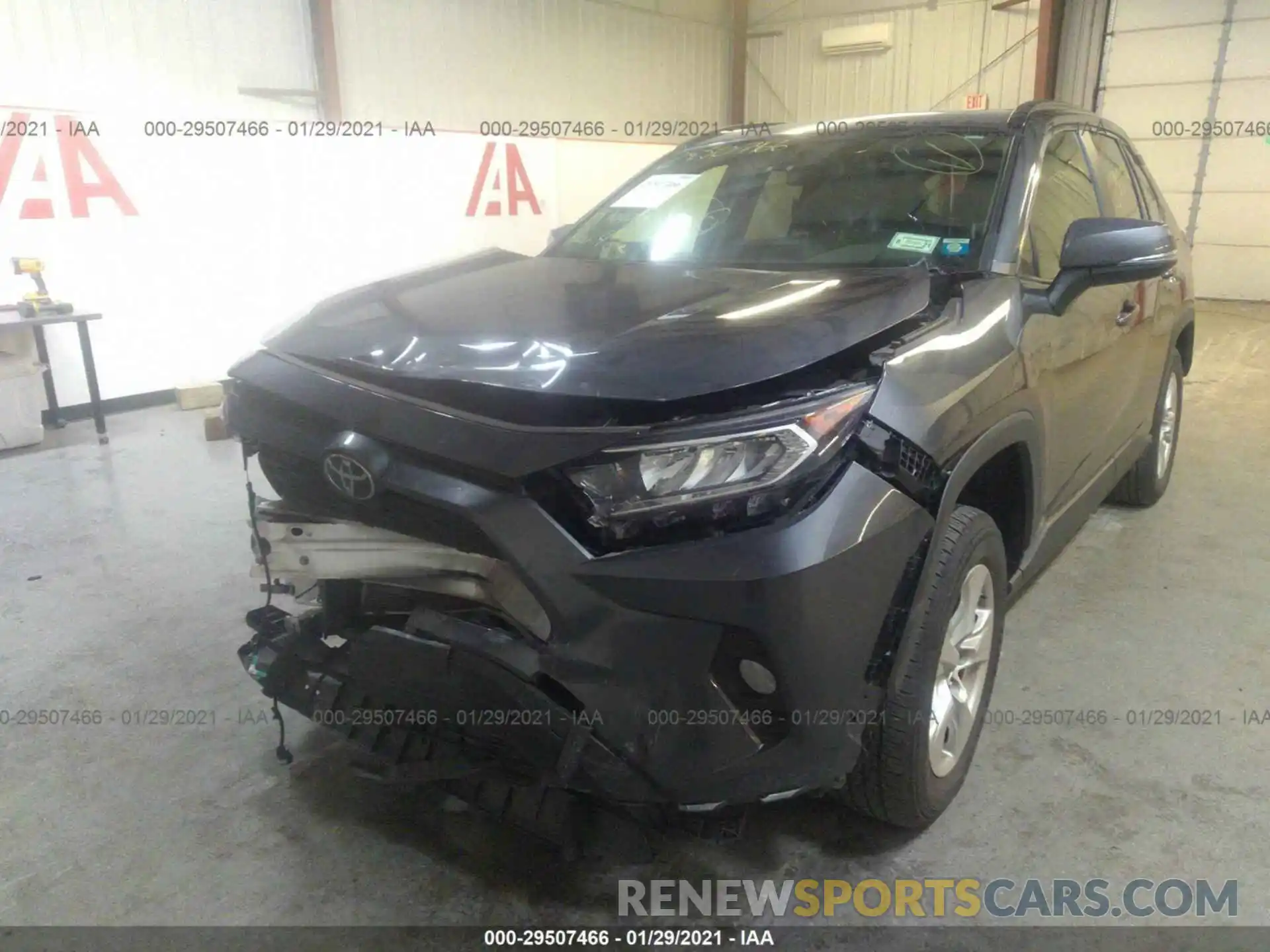 6 Photograph of a damaged car JTMP1RFV4KJ020770 TOYOTA RAV4 2019